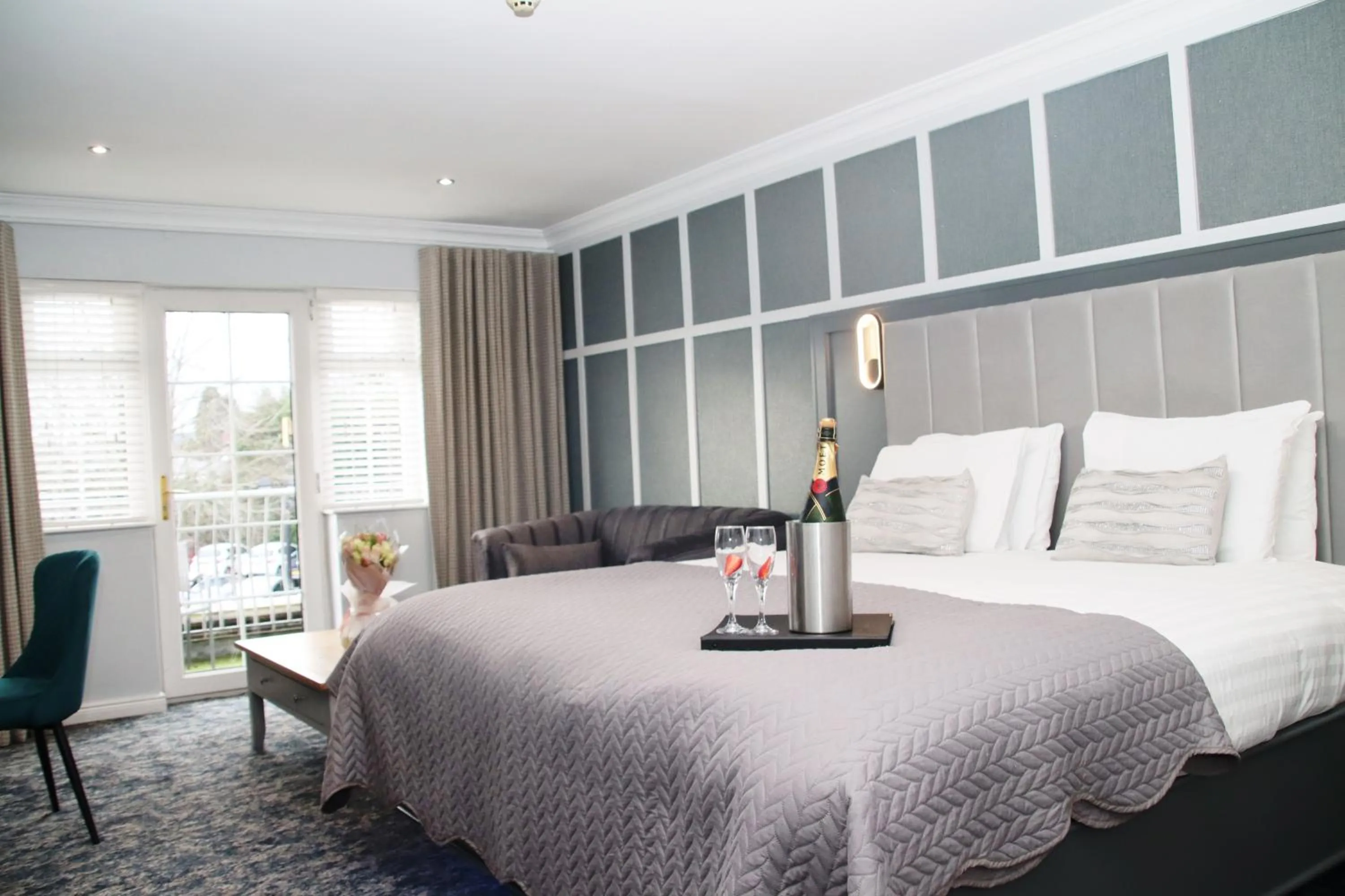 Bed in Beechlawn Hotel