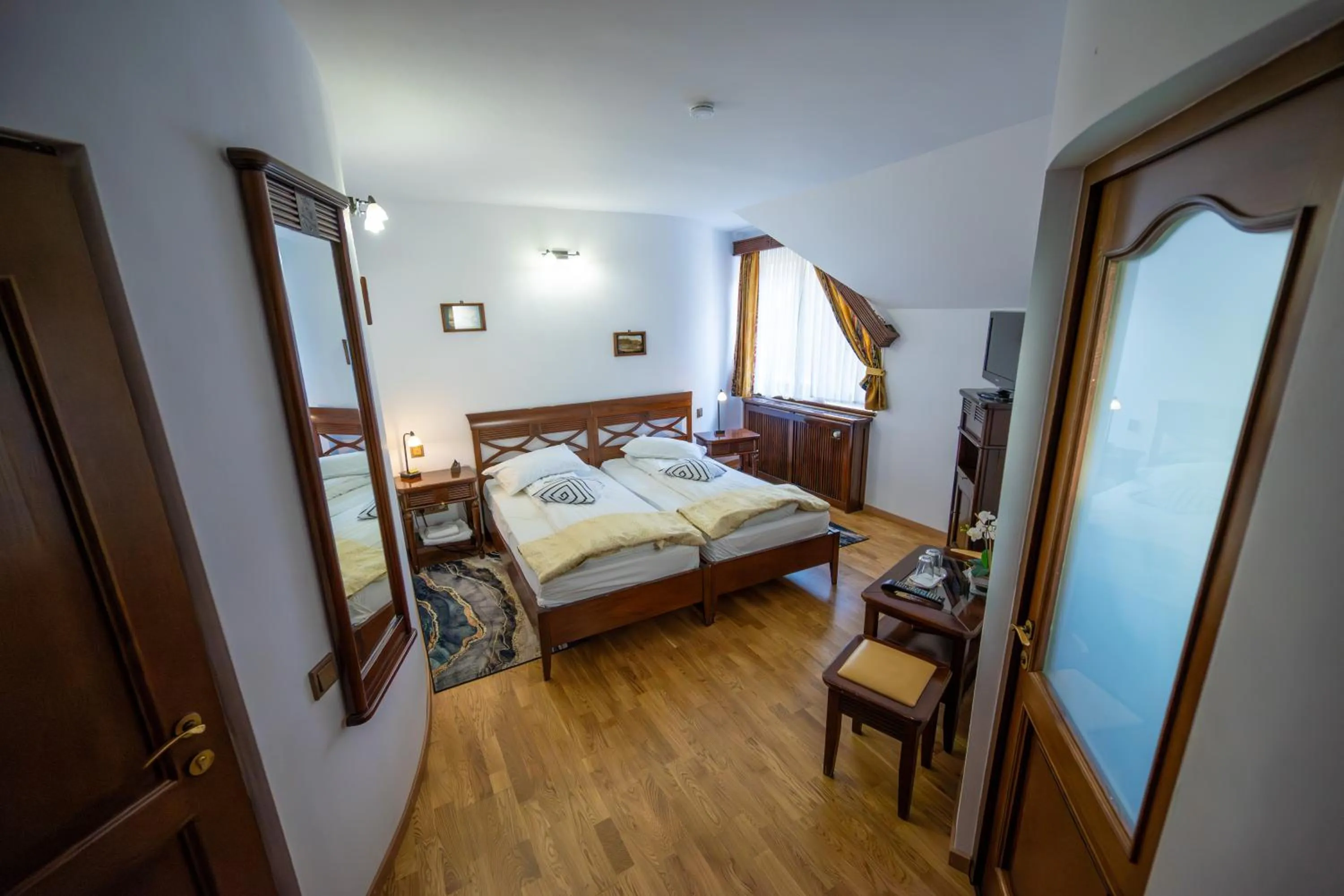 Bed in Pension Brasovu Vechi