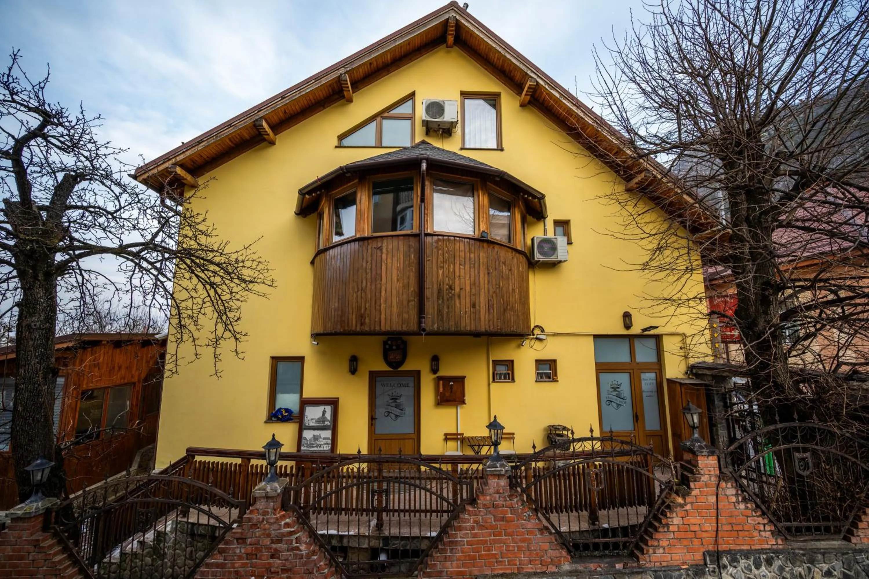 Property building in Pension Brasovu Vechi