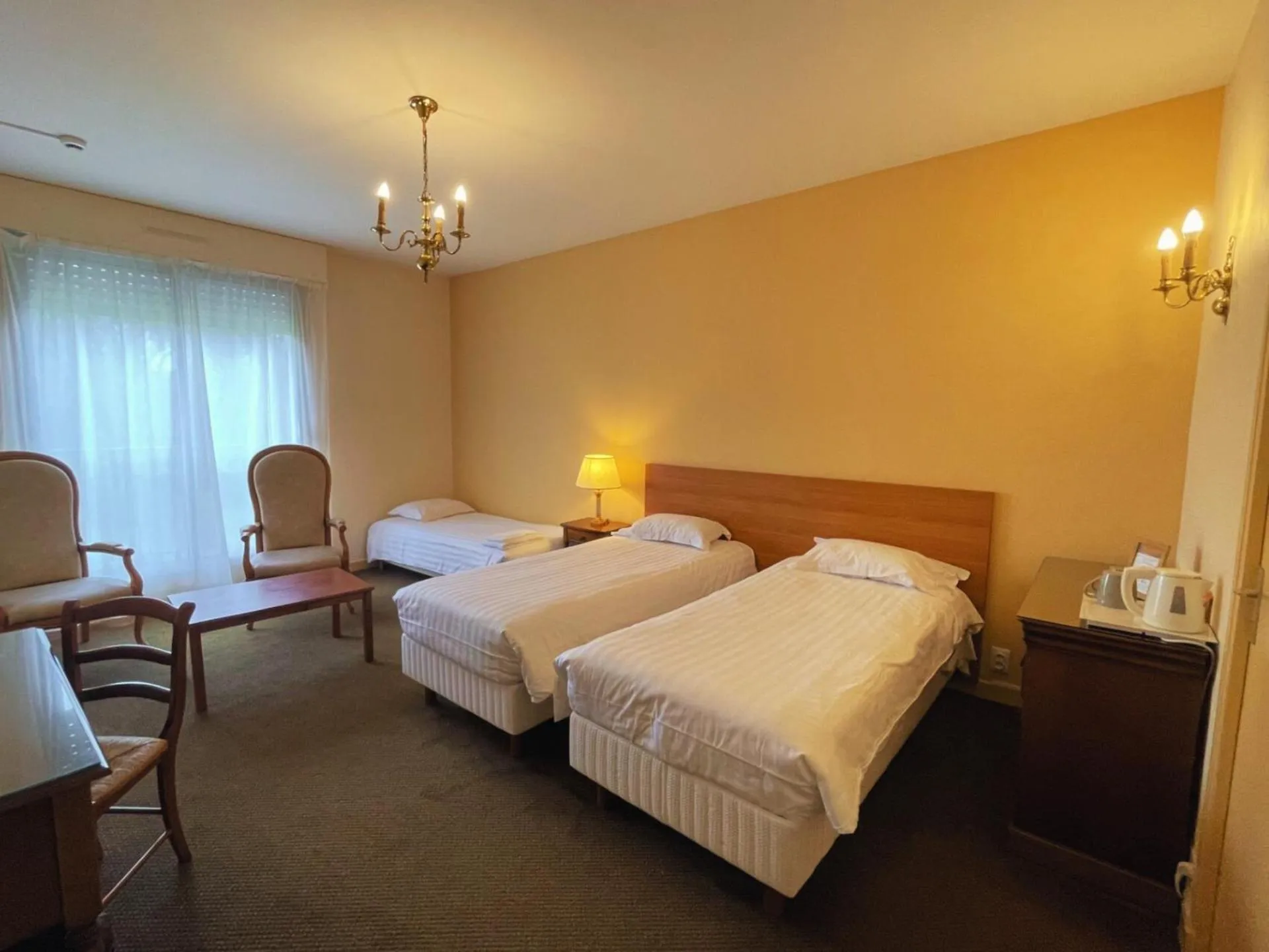 Bed in Hôtel de la Marine