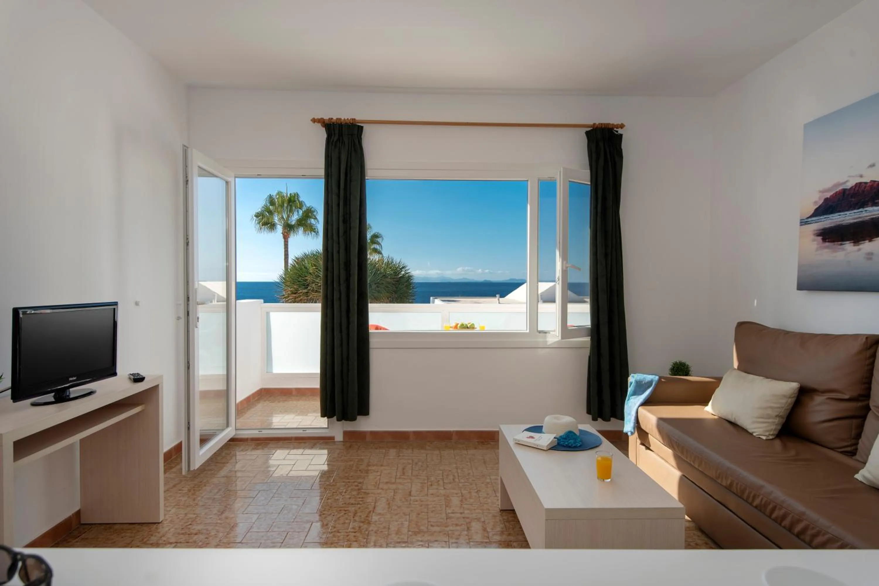 Rocas Blancas Apartments