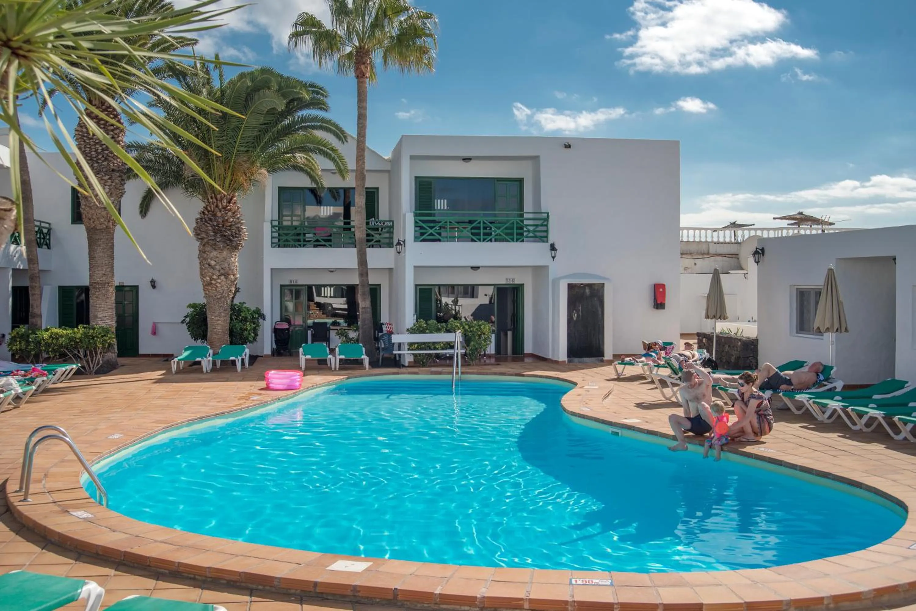 Rocas Blancas Apartments