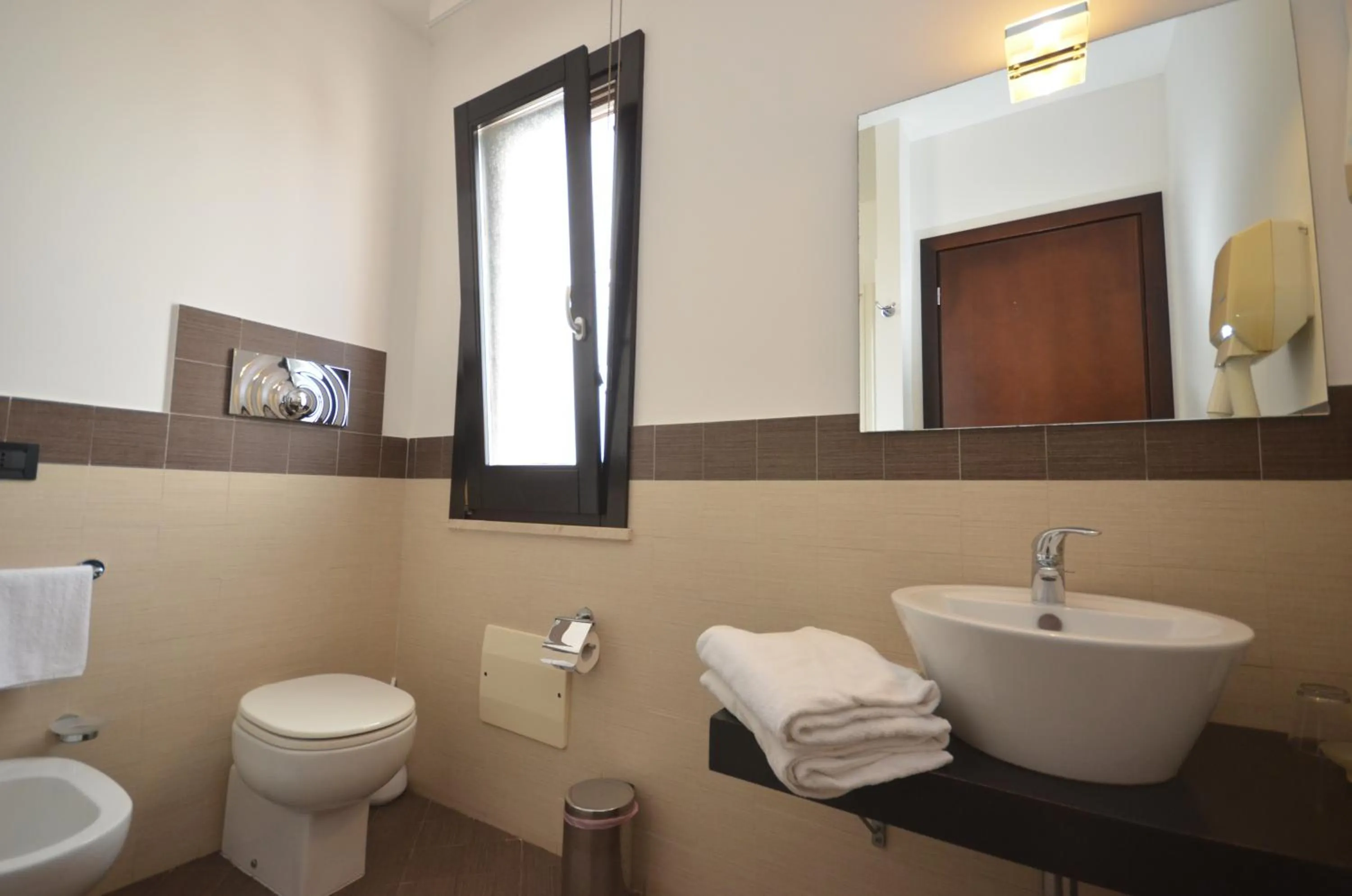 Bathroom in Villa Faro B&B