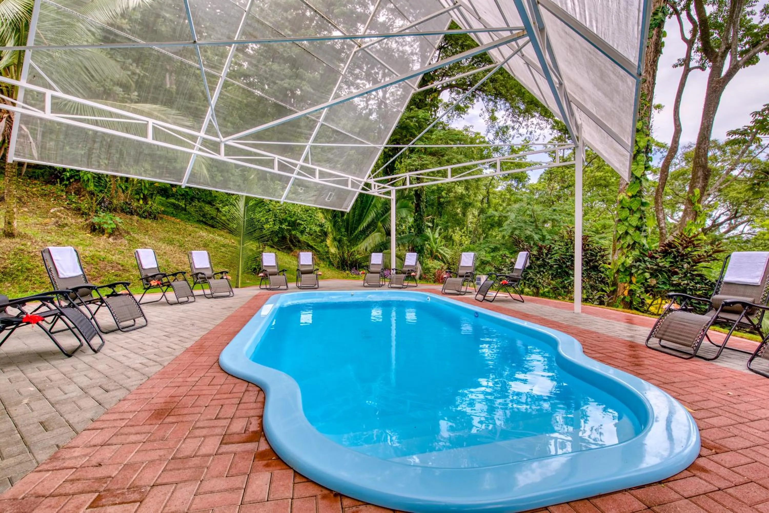 Swimming pool in Hotel Casa Conley Del Mar