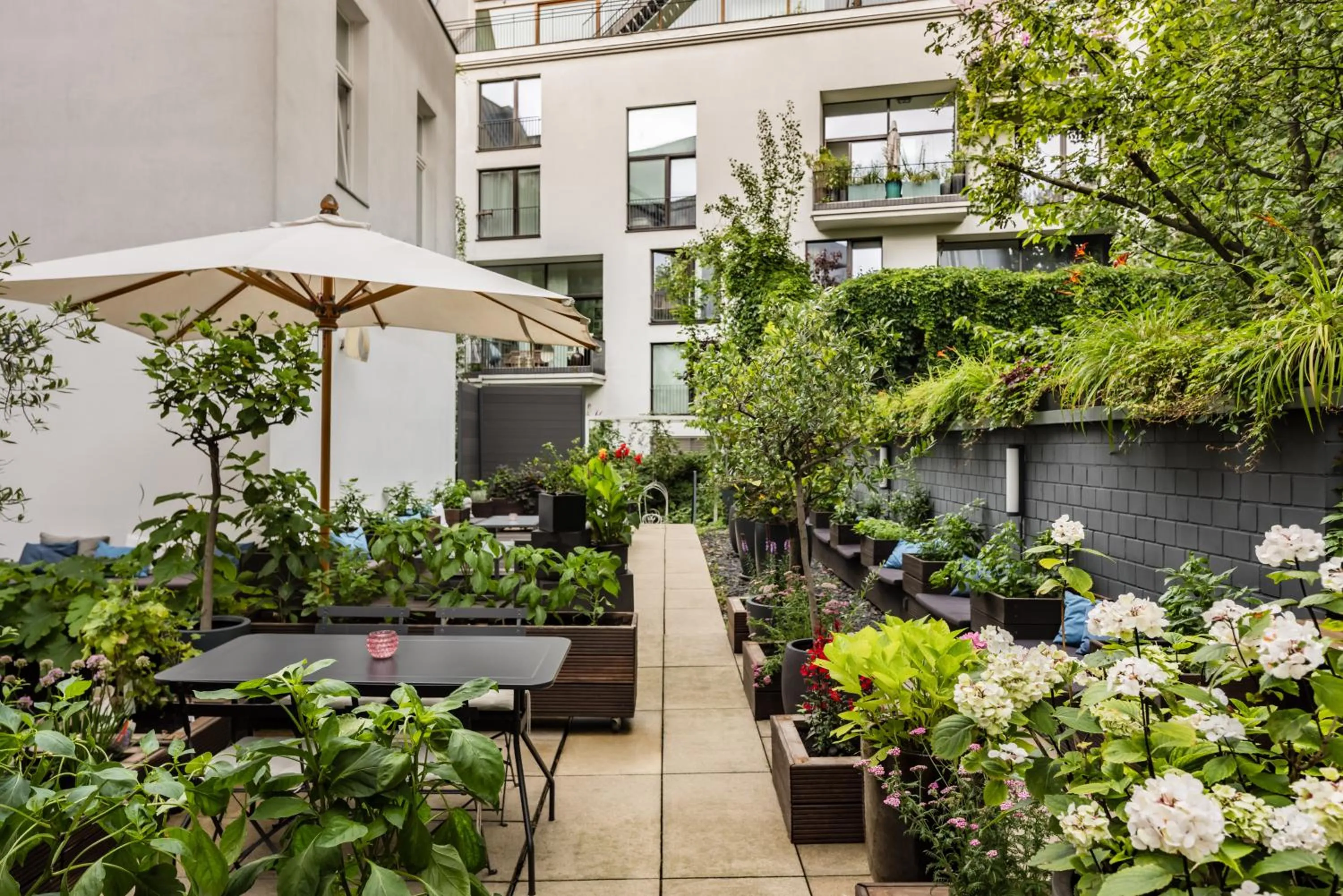 Garden in Hotel AMANO Rooms & Apartments