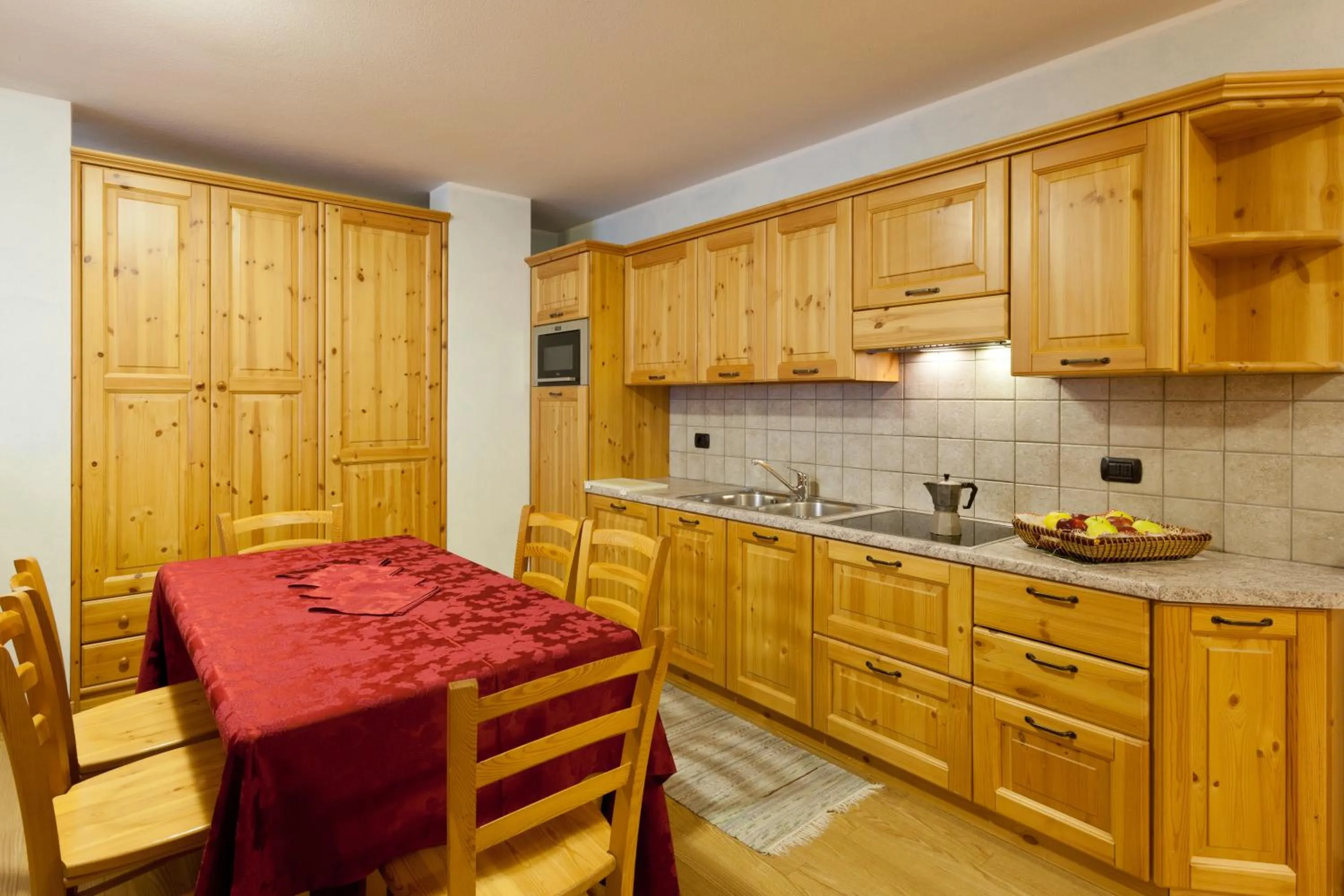 Kitchen or kitchenette in Chalet Stelle Di Neve