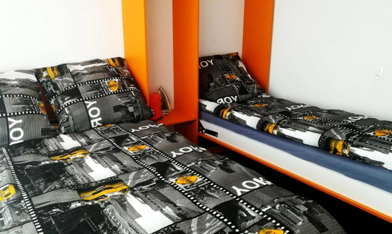 Bed in Walk distance to mokotow business park