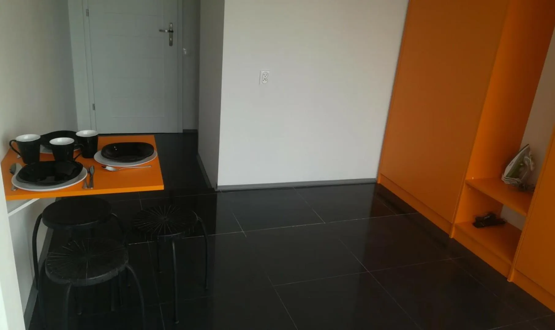 Walk distance to mokotow business park