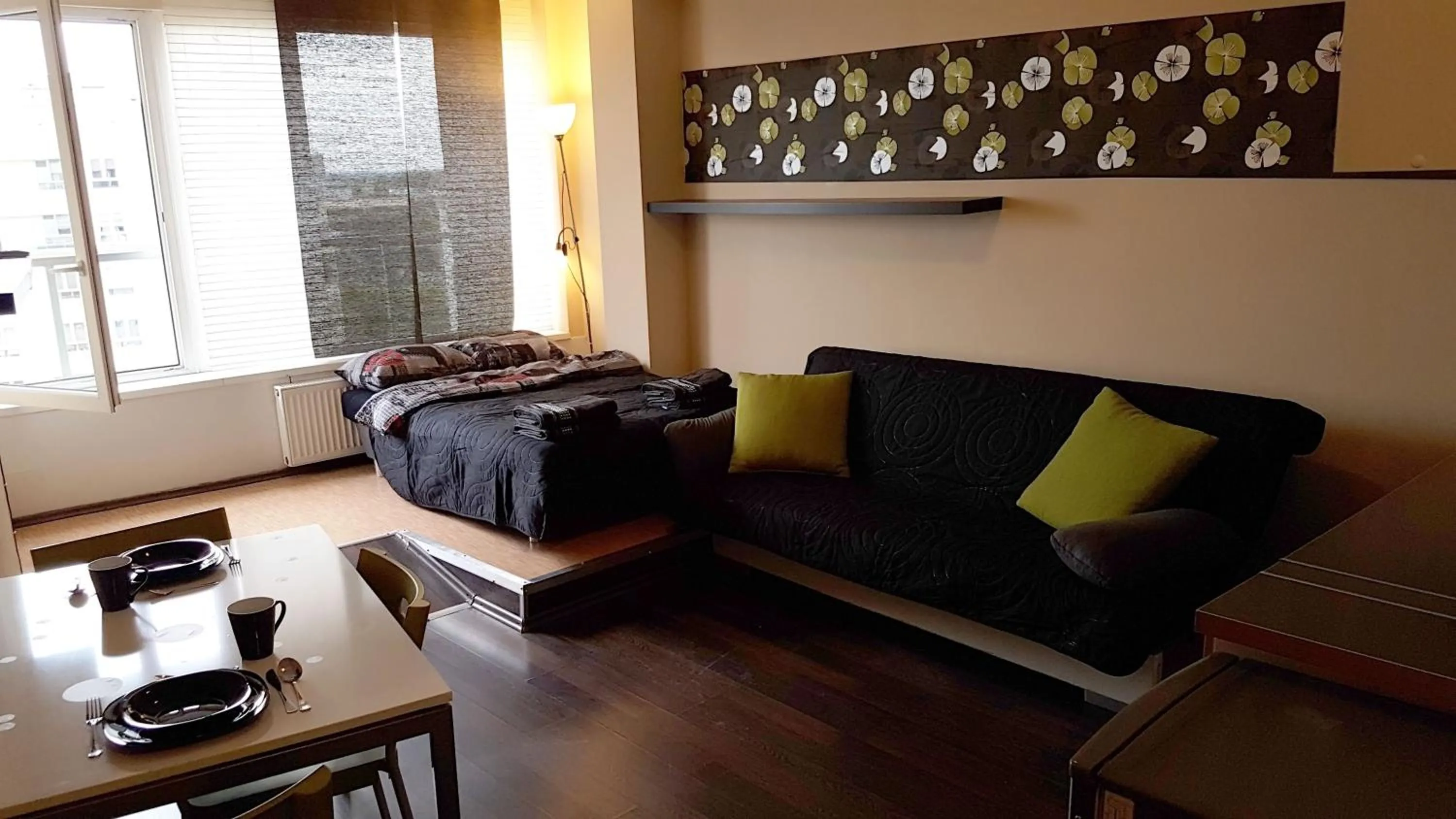 Bedroom in Walk distance to mokotow business park