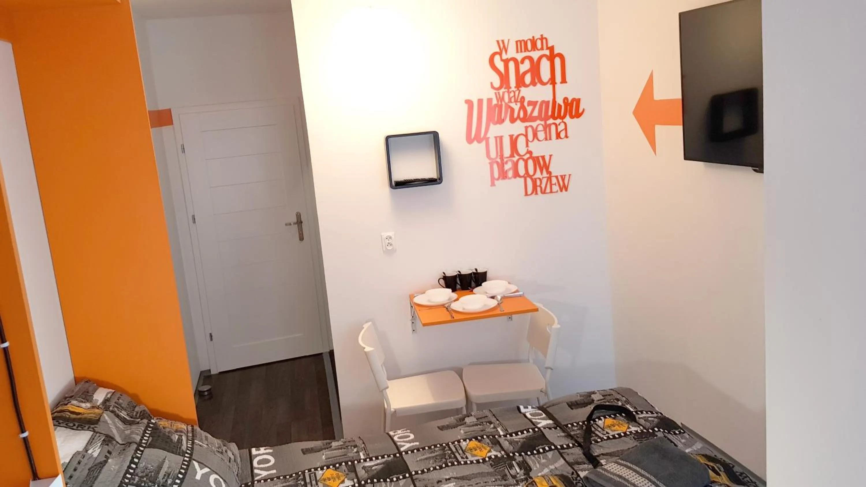 Bed in Walk distance to mokotow business park