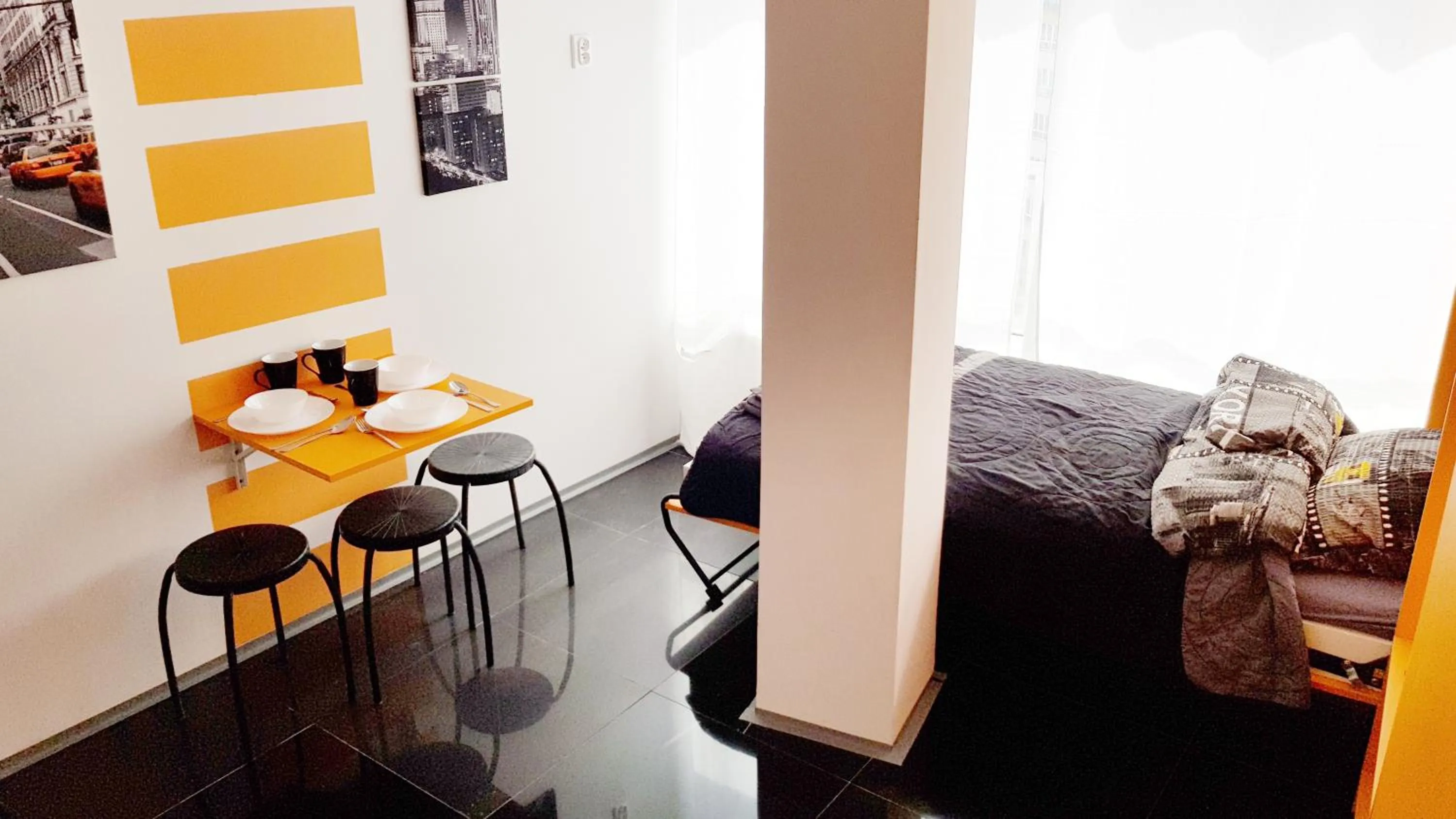 Walk distance to mokotow business park