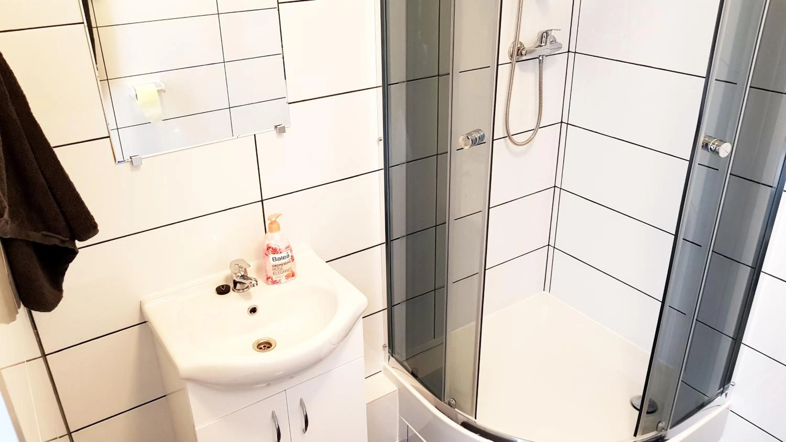 Walk distance to mokotow business park