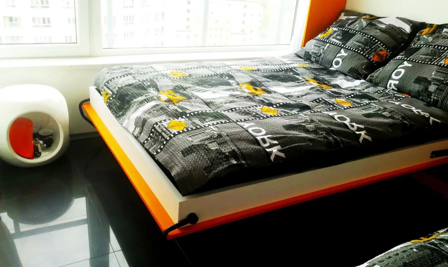 Bed in Walk distance to mokotow business park