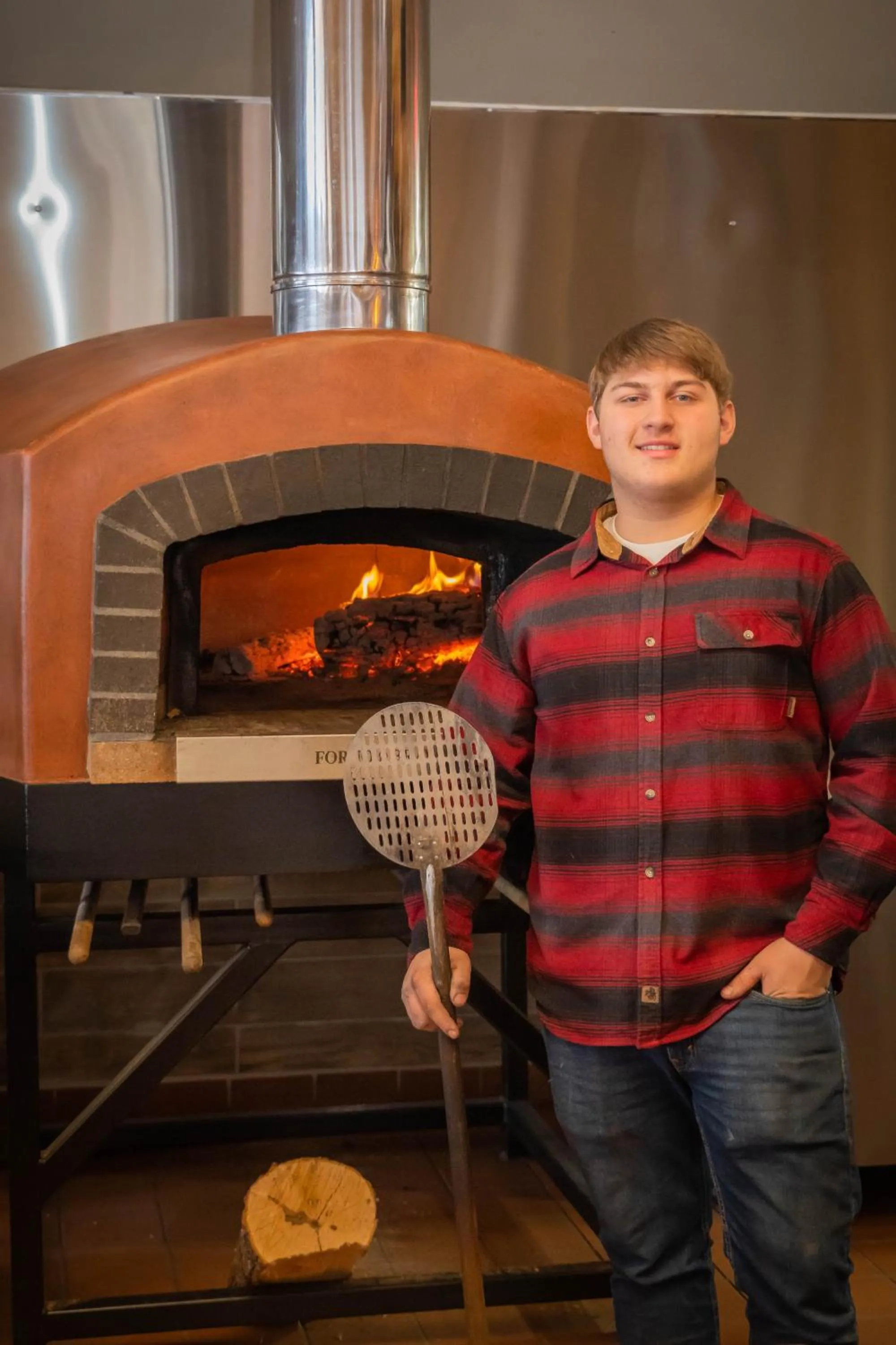 Restaurant/places to eat in AJ's Lodge and Oven