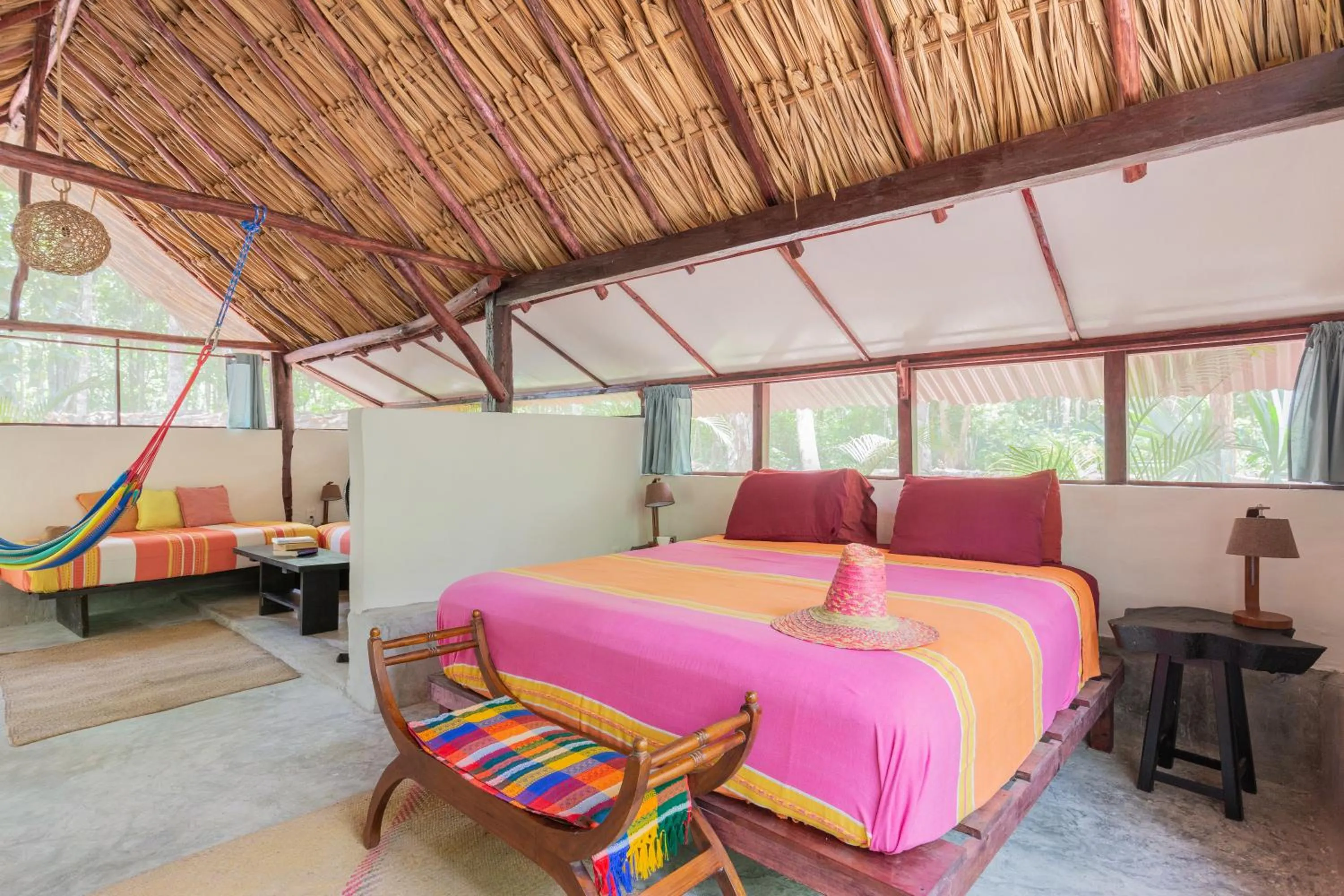 Bed in MELI-MELO P&B