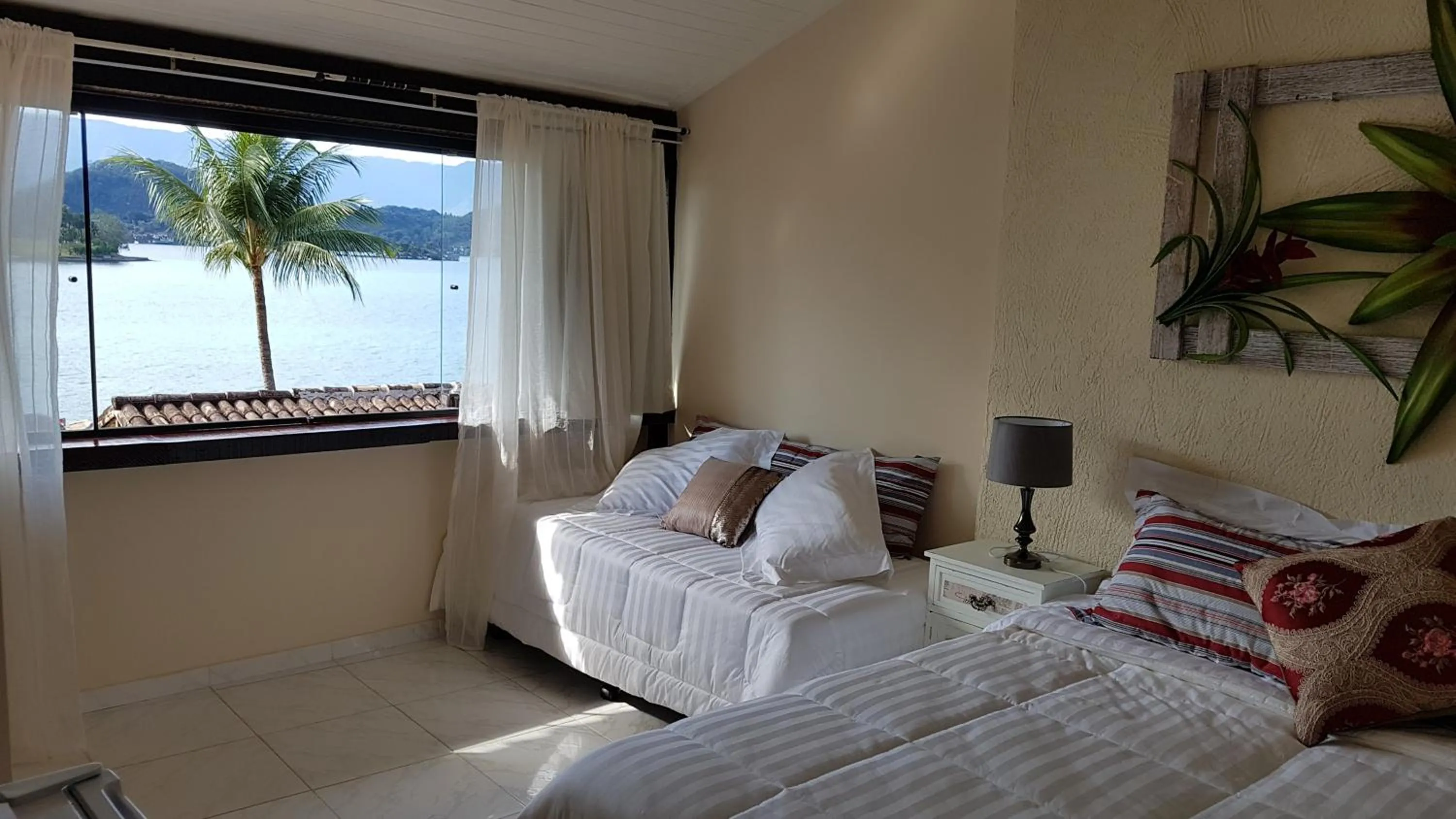 Photo of the whole room, Bed in Pousada Costa do Sapê