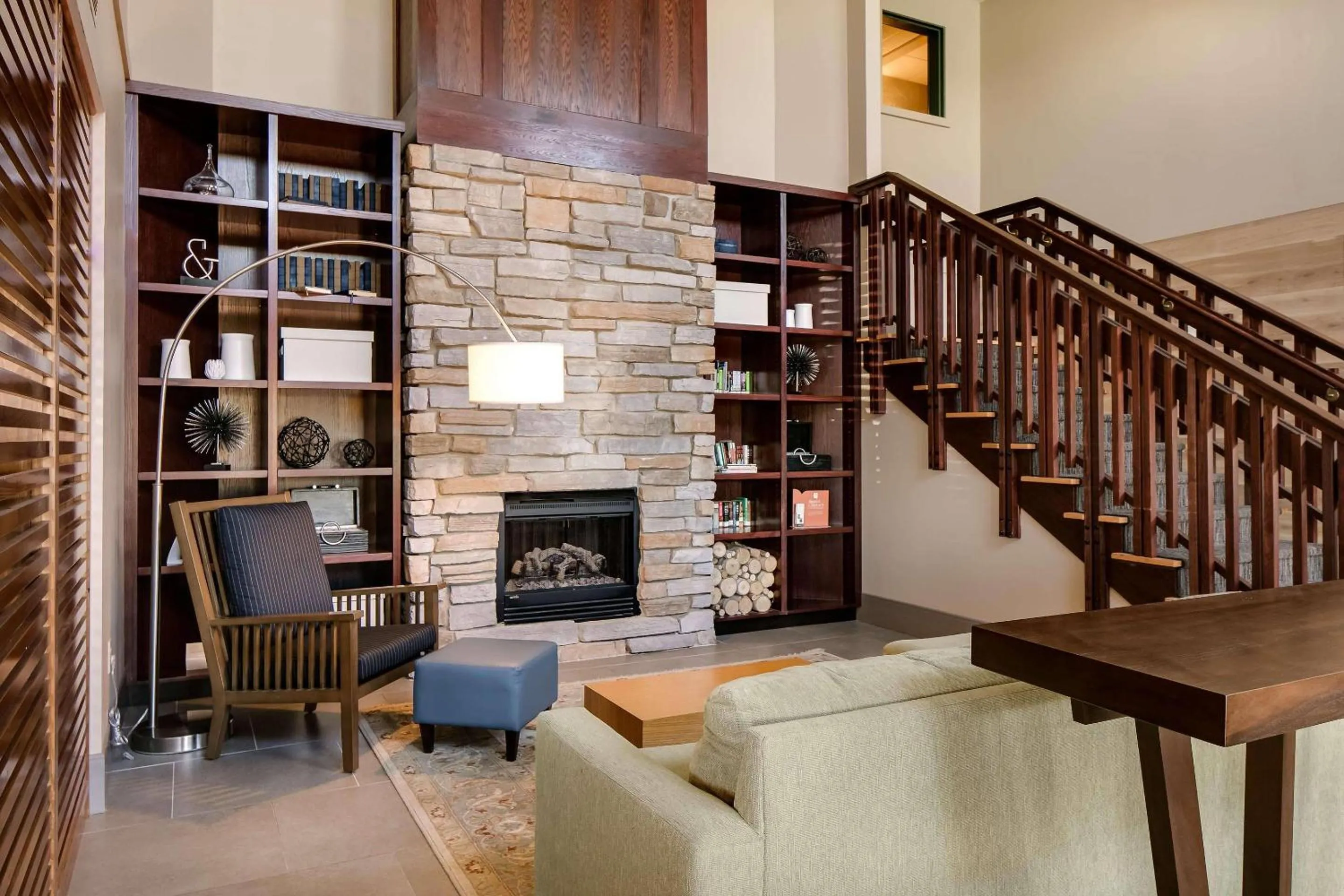 Lobby or reception in Country Inn & Suites by Radisson, Madison West, WI