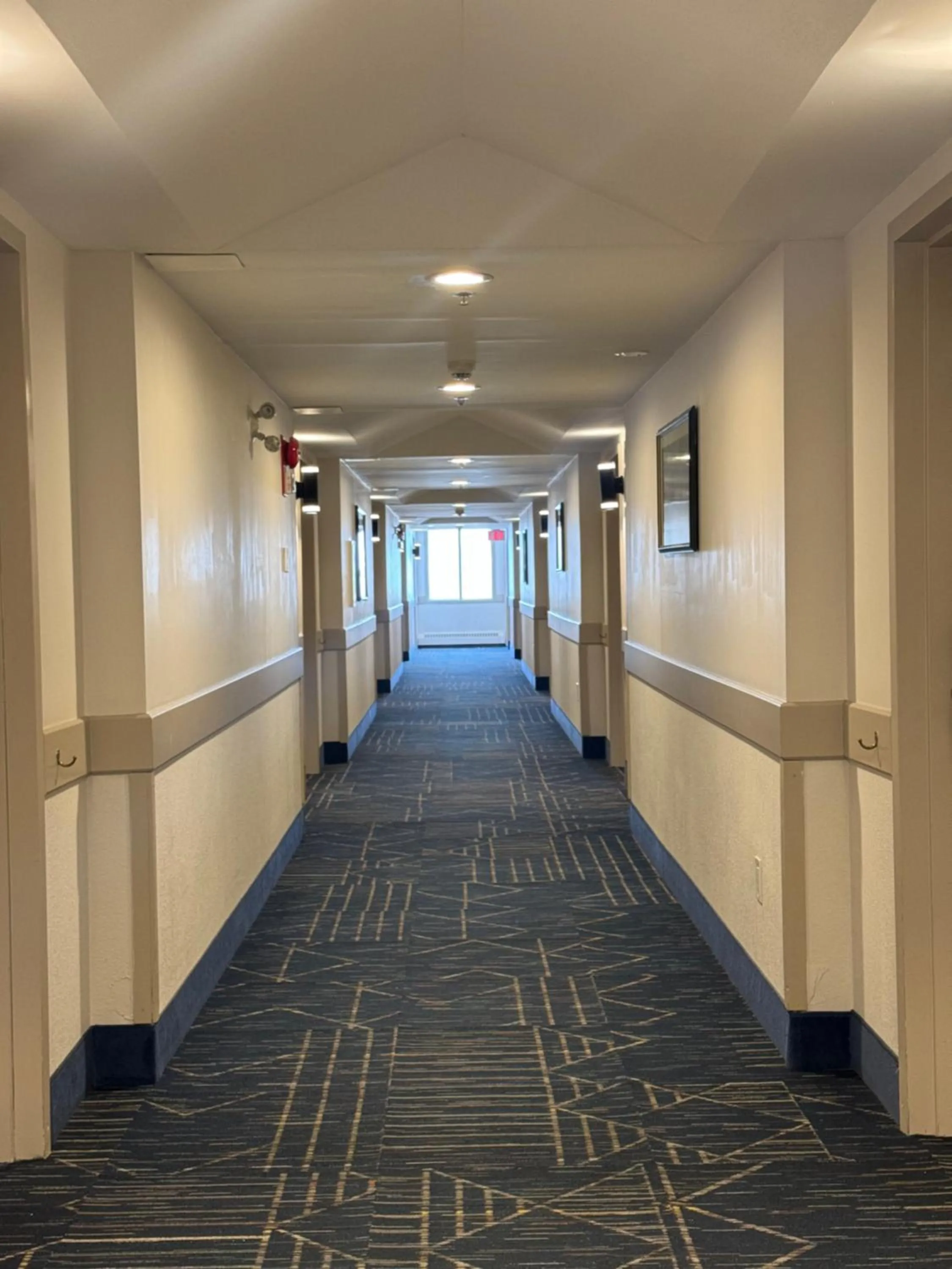 Area and facilities in Divya Sutra Plaza and Conference Centre Calgary Airport