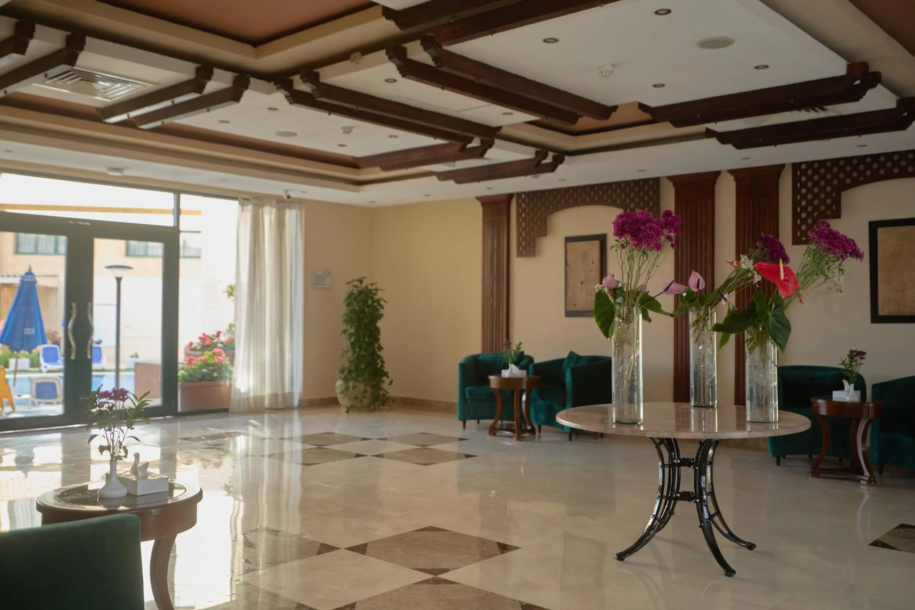 Property building in Swiss Inn Plaza Hotel