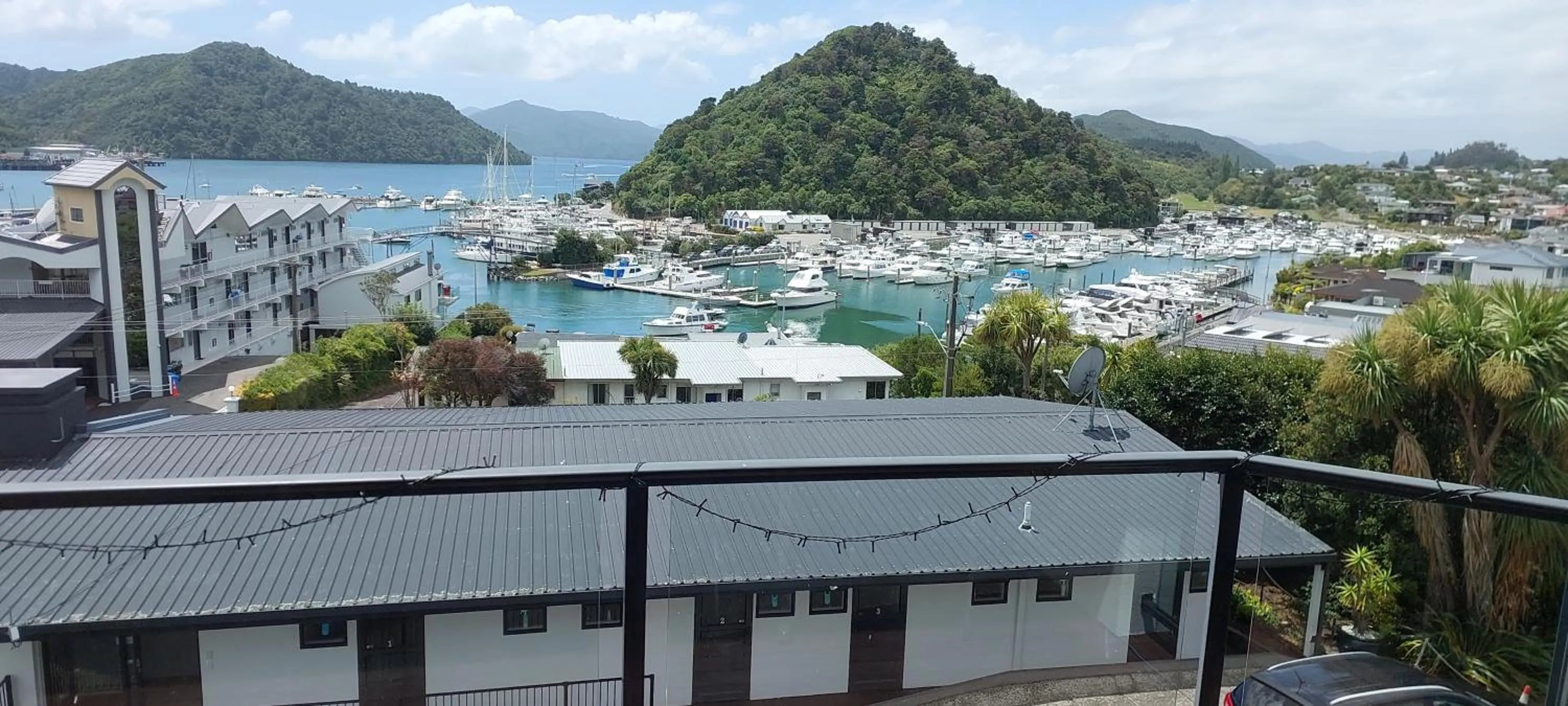 Sea view in Harbour View Motel