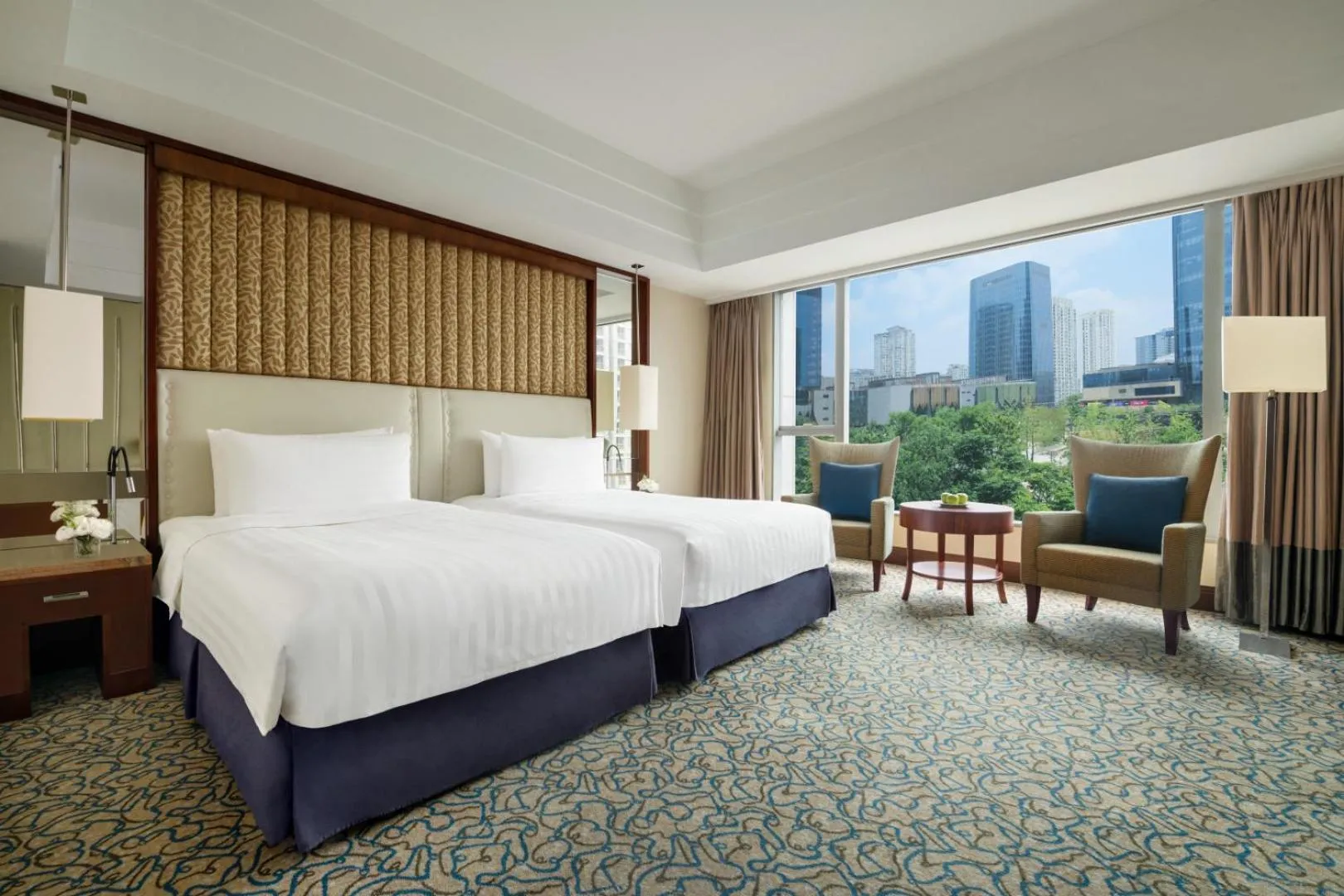 Photo of the whole room, Bed in Shangri-La Ningbo