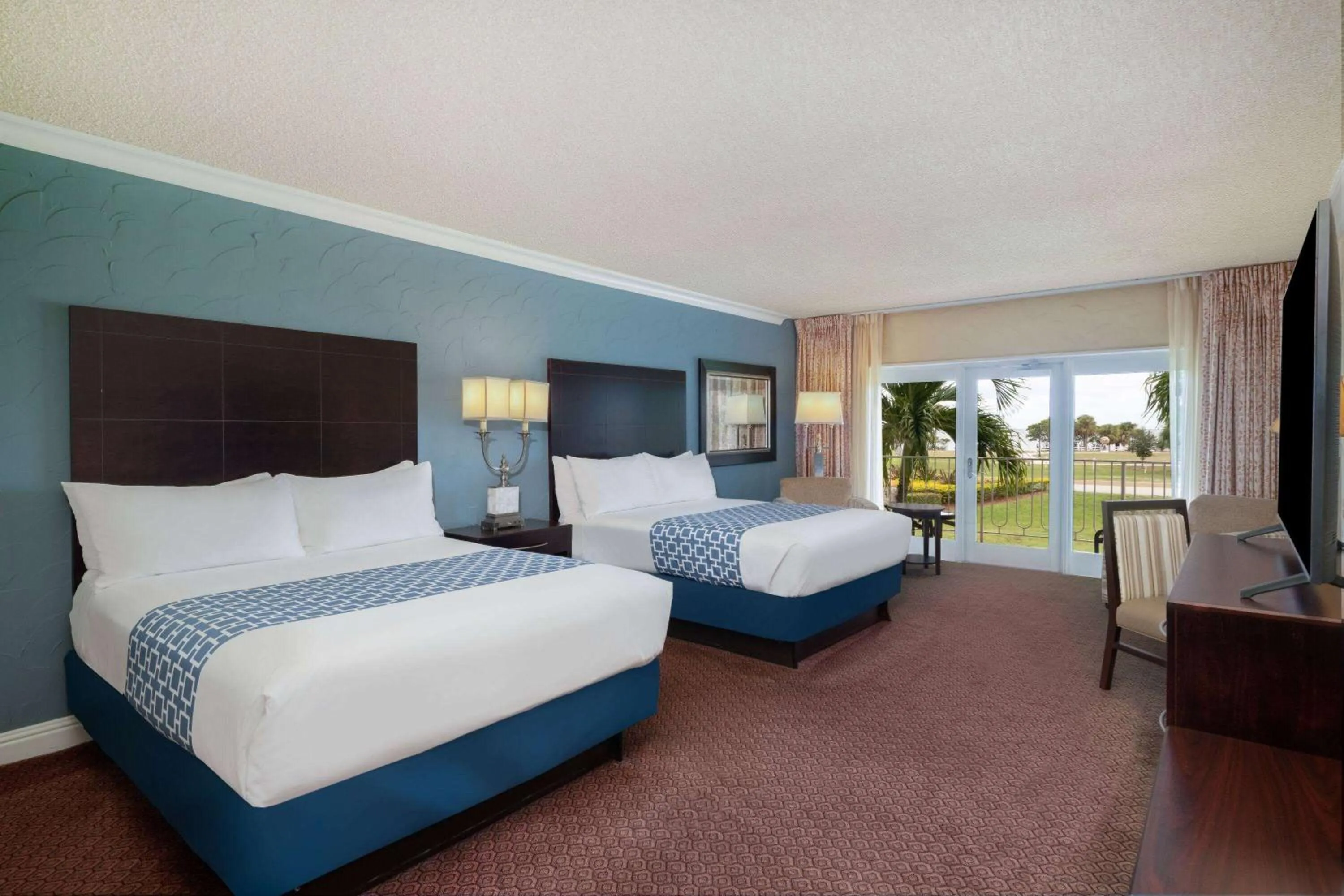 Photo of the whole room, Bed in Safety Harbor Resort & Spa Trademark Collection by Wyndham