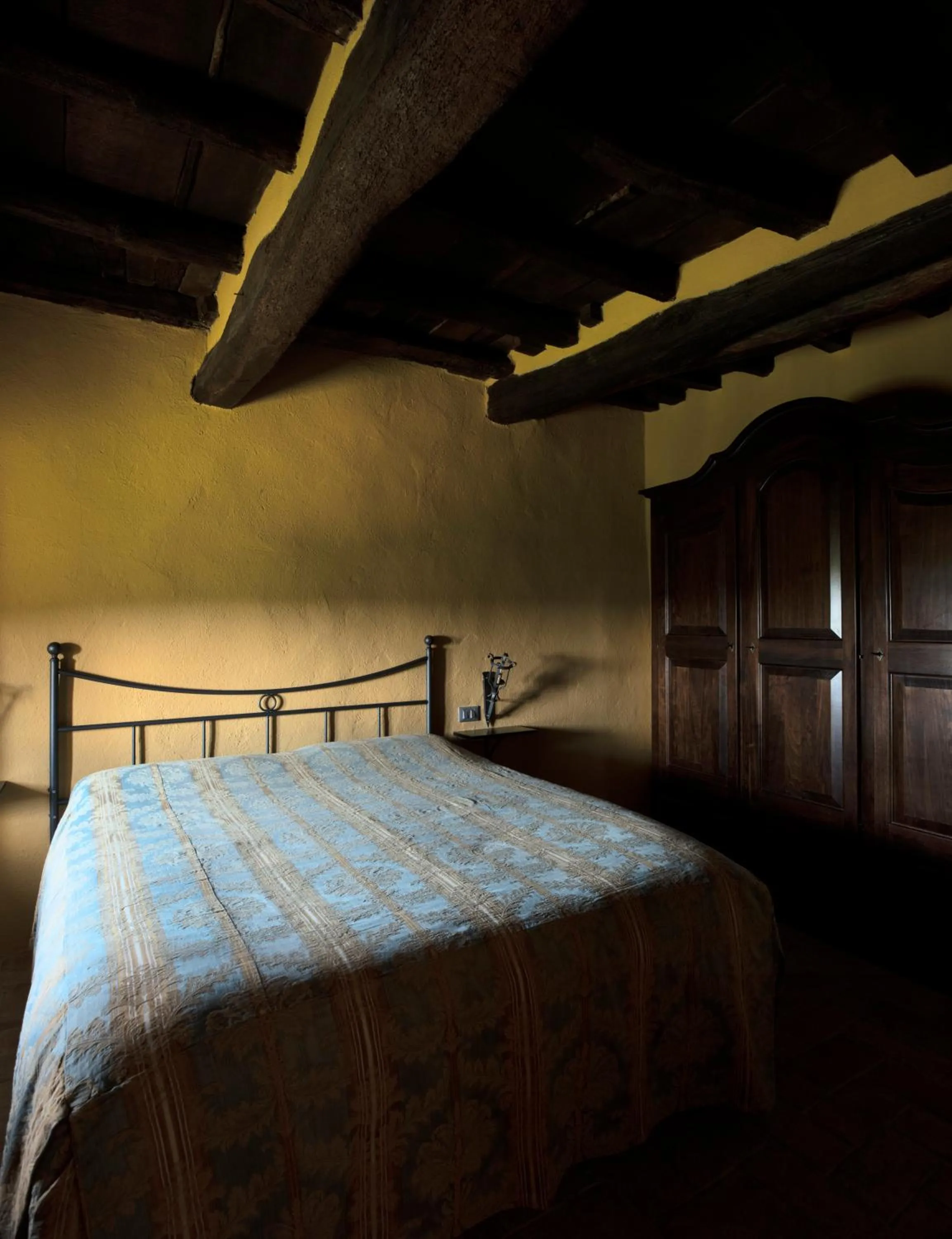 Photo of the whole room, Bed in La Rimbecca Greve in Chianti