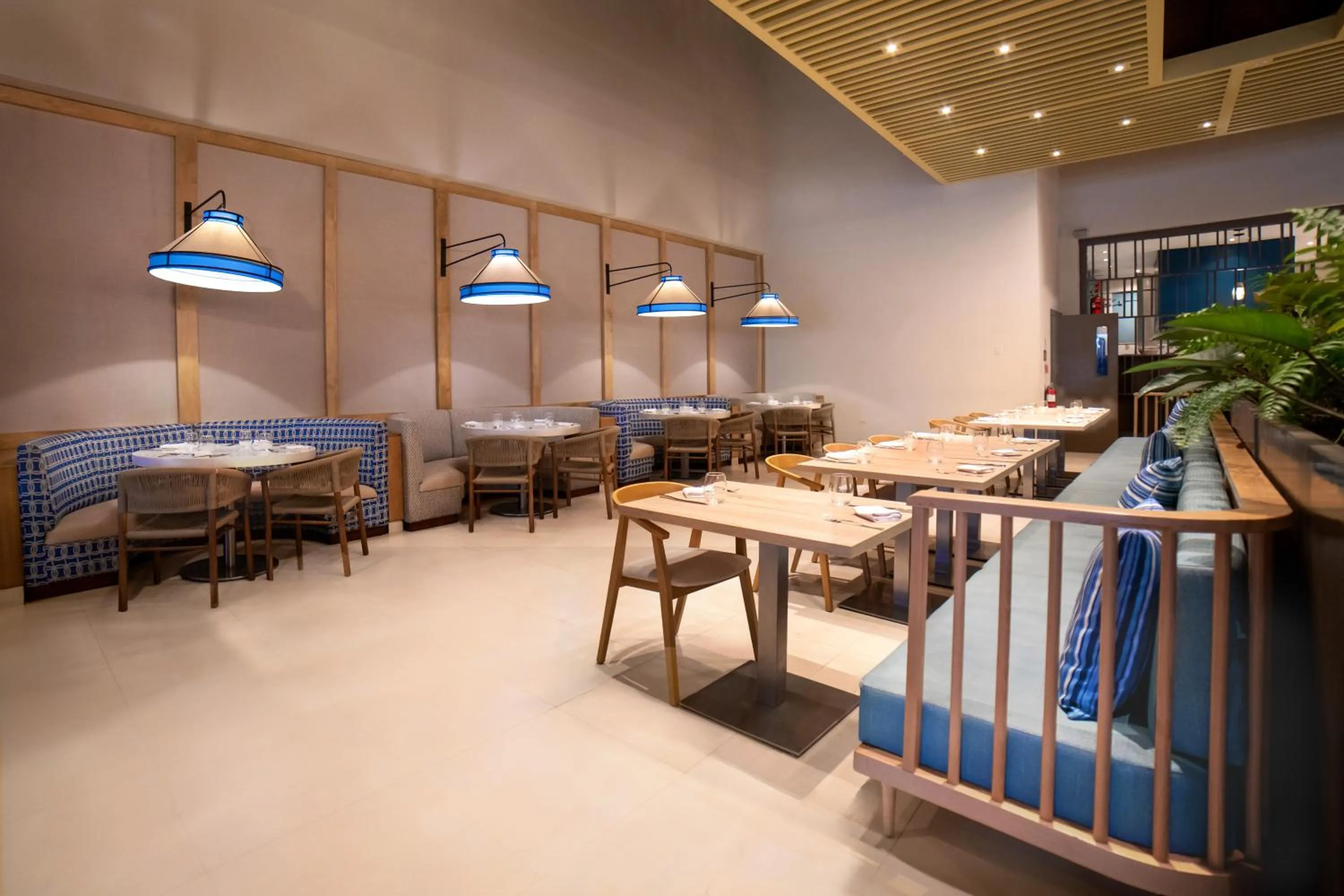 Restaurant/places to eat in Royalton Hideaway Punta Cana, An Autograph Collection All-Inclusive Resort & Casino - Adults Only