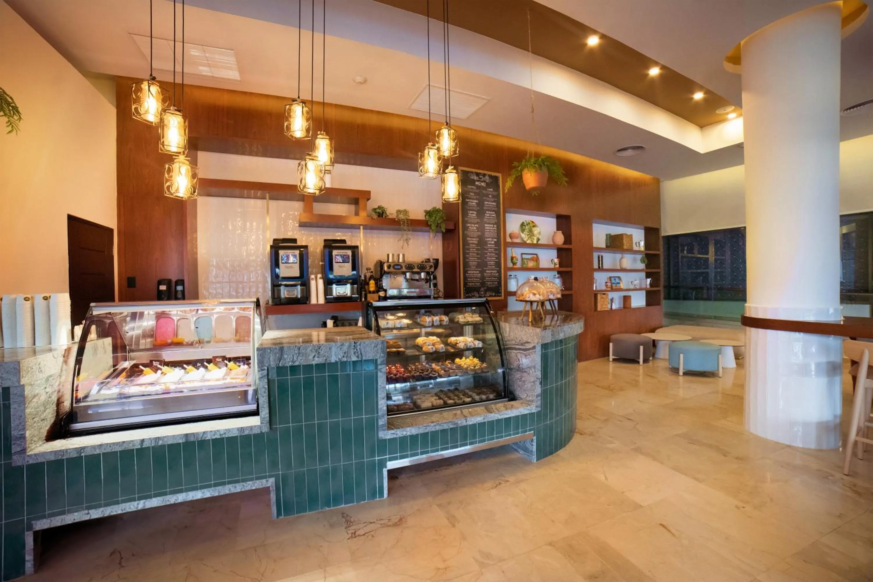 Restaurant/places to eat in Royalton Hideaway Punta Cana, An Autograph Collection All-Inclusive Resort & Casino - Adults Only