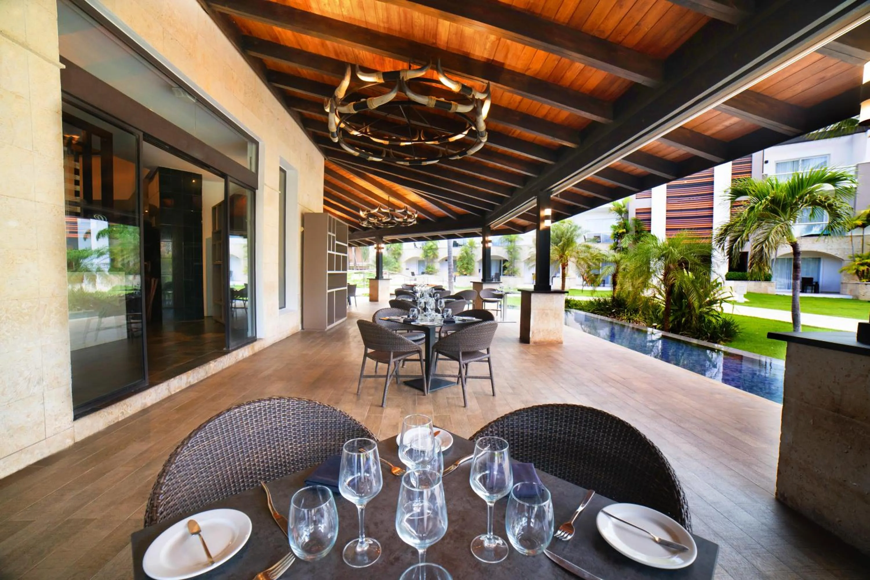 Restaurant/places to eat in Royalton Hideaway Punta Cana, An Autograph Collection All-Inclusive Resort & Casino - Adults Only