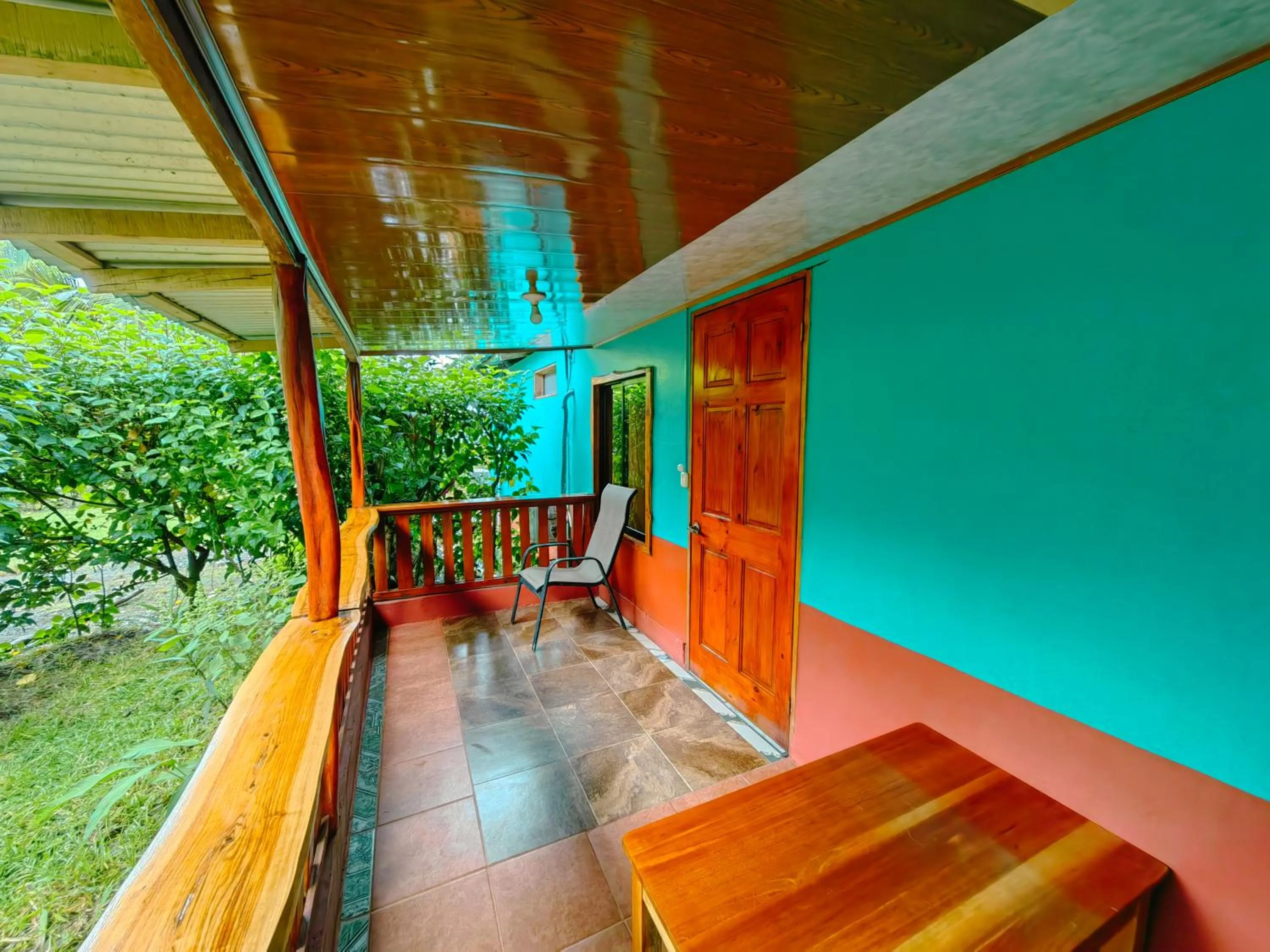 Balcony/Terrace in Hotel Casa Gitana Corcovado Tour operador