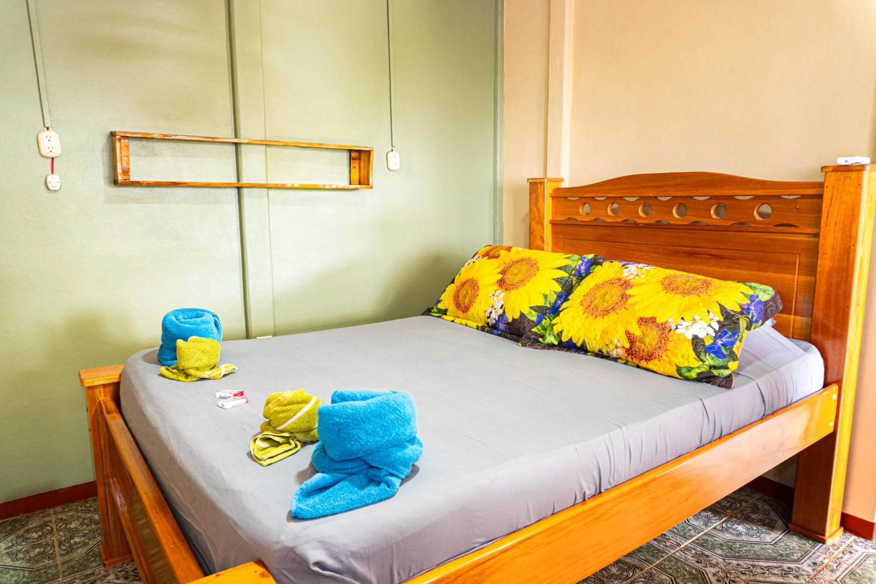 Bed in Hotel Casa Gitana Corcovado Tour operador