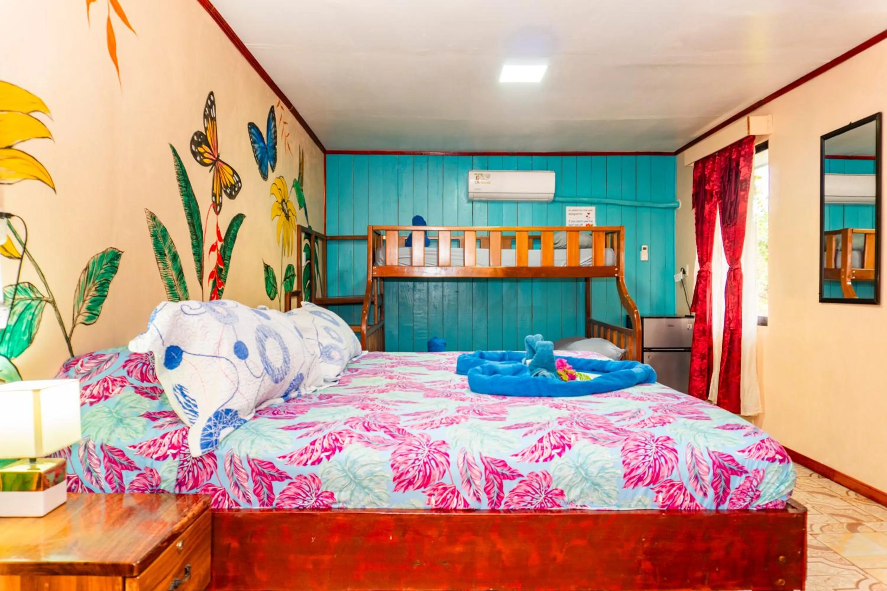 Bed in Hotel Casa Gitana Corcovado Tour operador