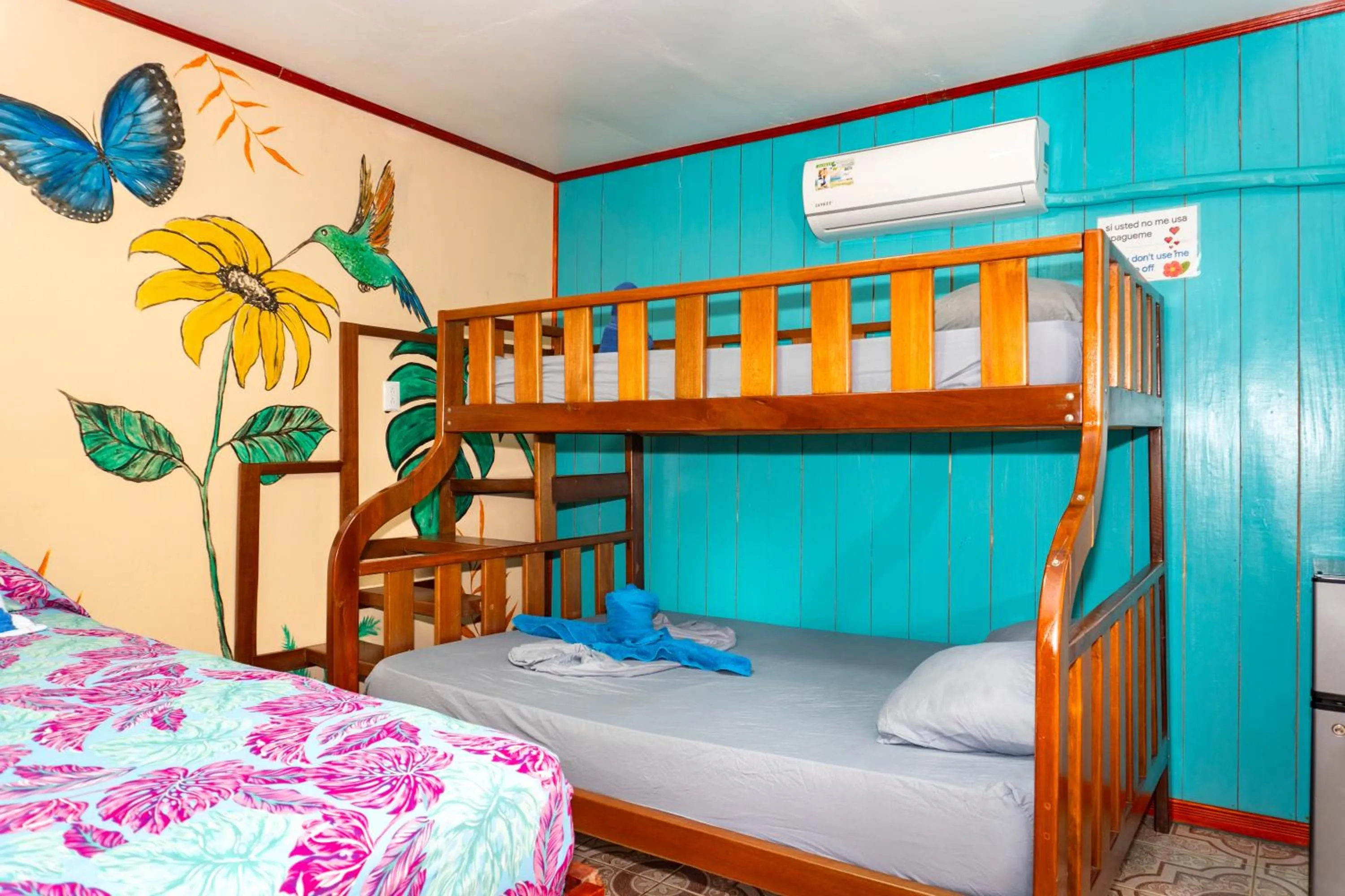 Bed in Hotel Casa Gitana Corcovado Tour operador