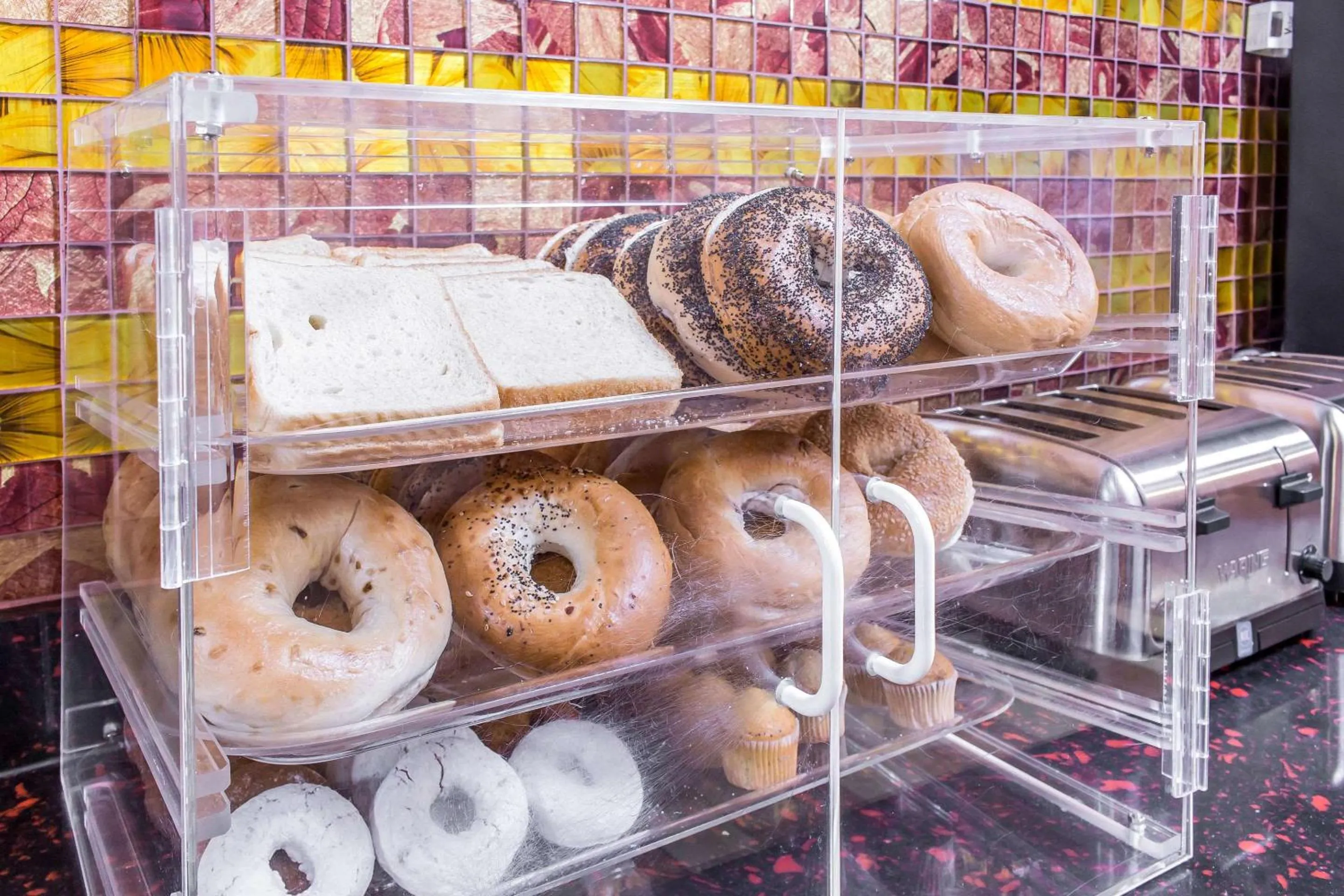 Breakfast in Rodeway Inn Capri