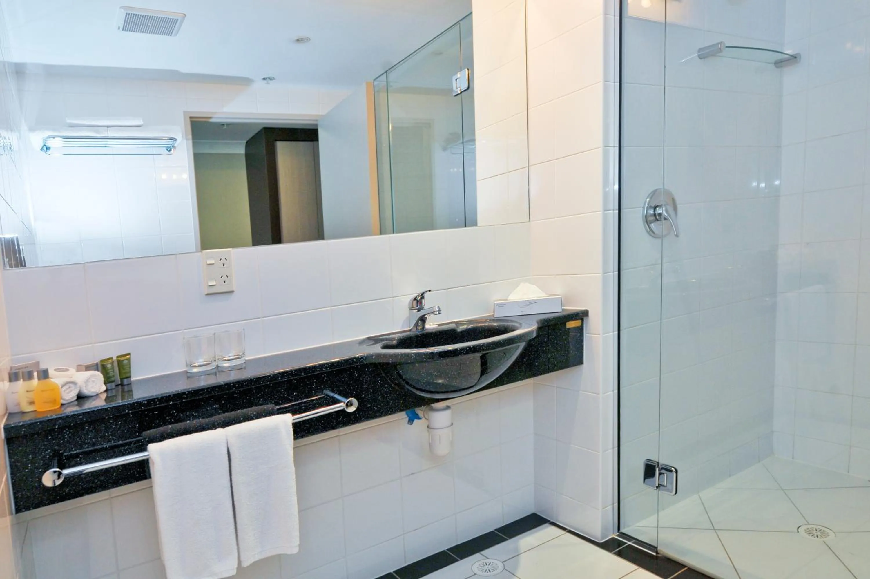 Bathroom in Millennium Hotel New Plymouth, Waterfront