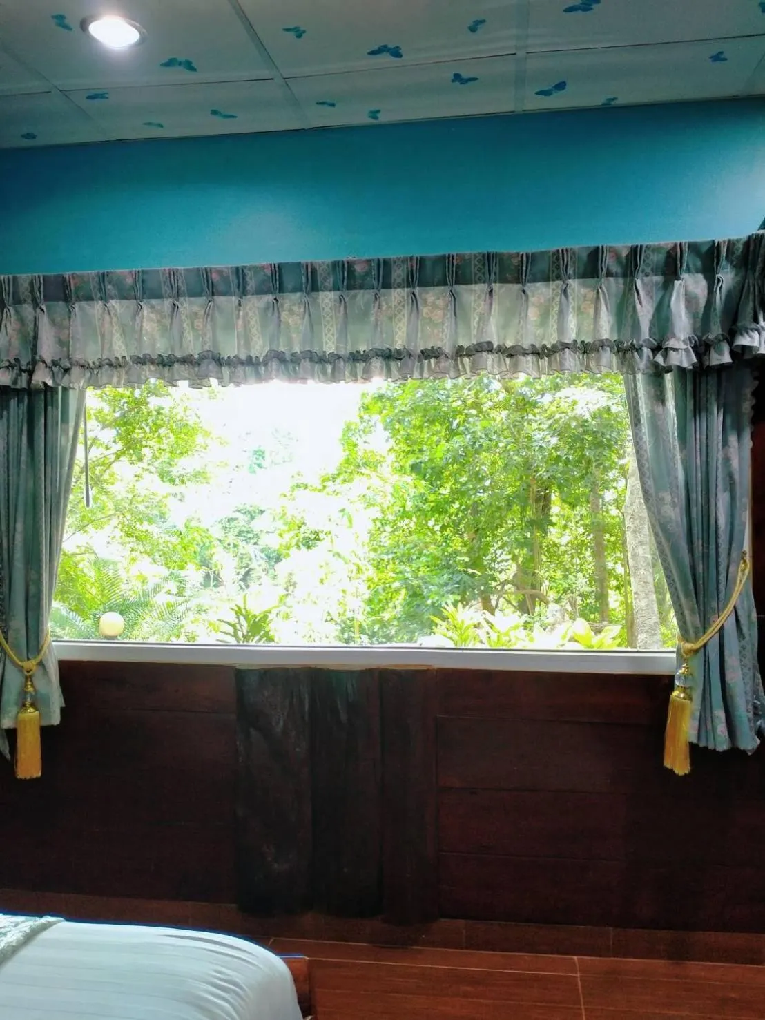 Bed in Saiyok River House