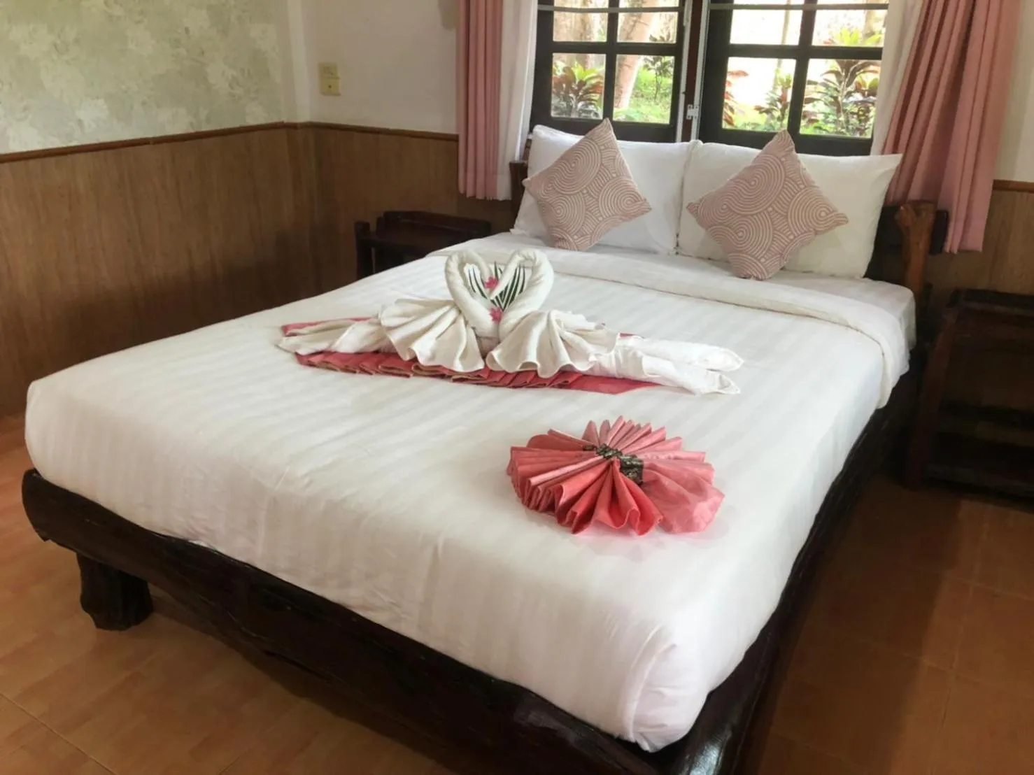 Bed in Saiyok River House