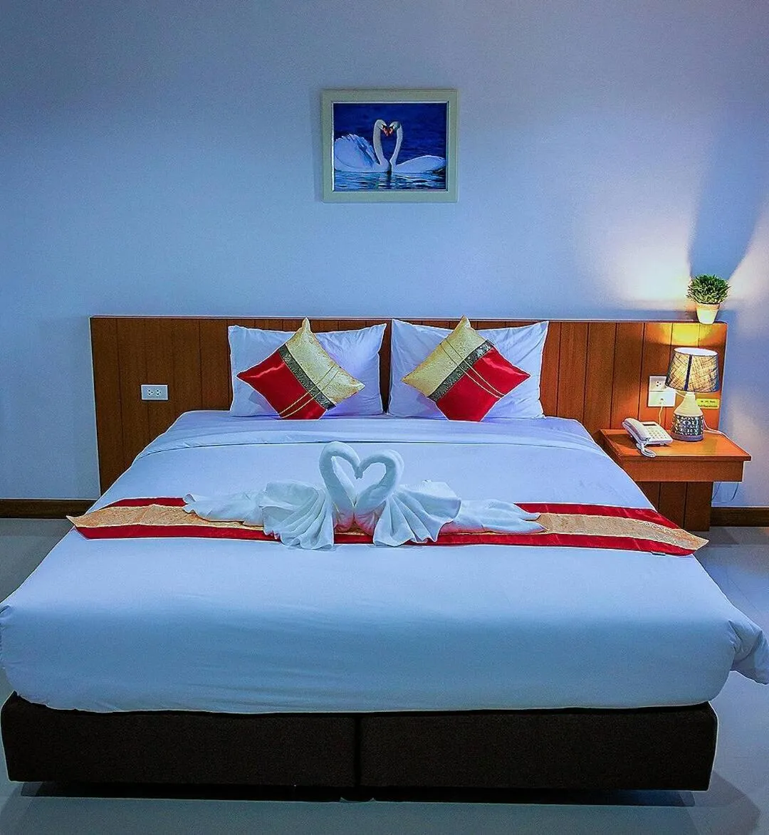 Bed in The Terrace Khlongtoei