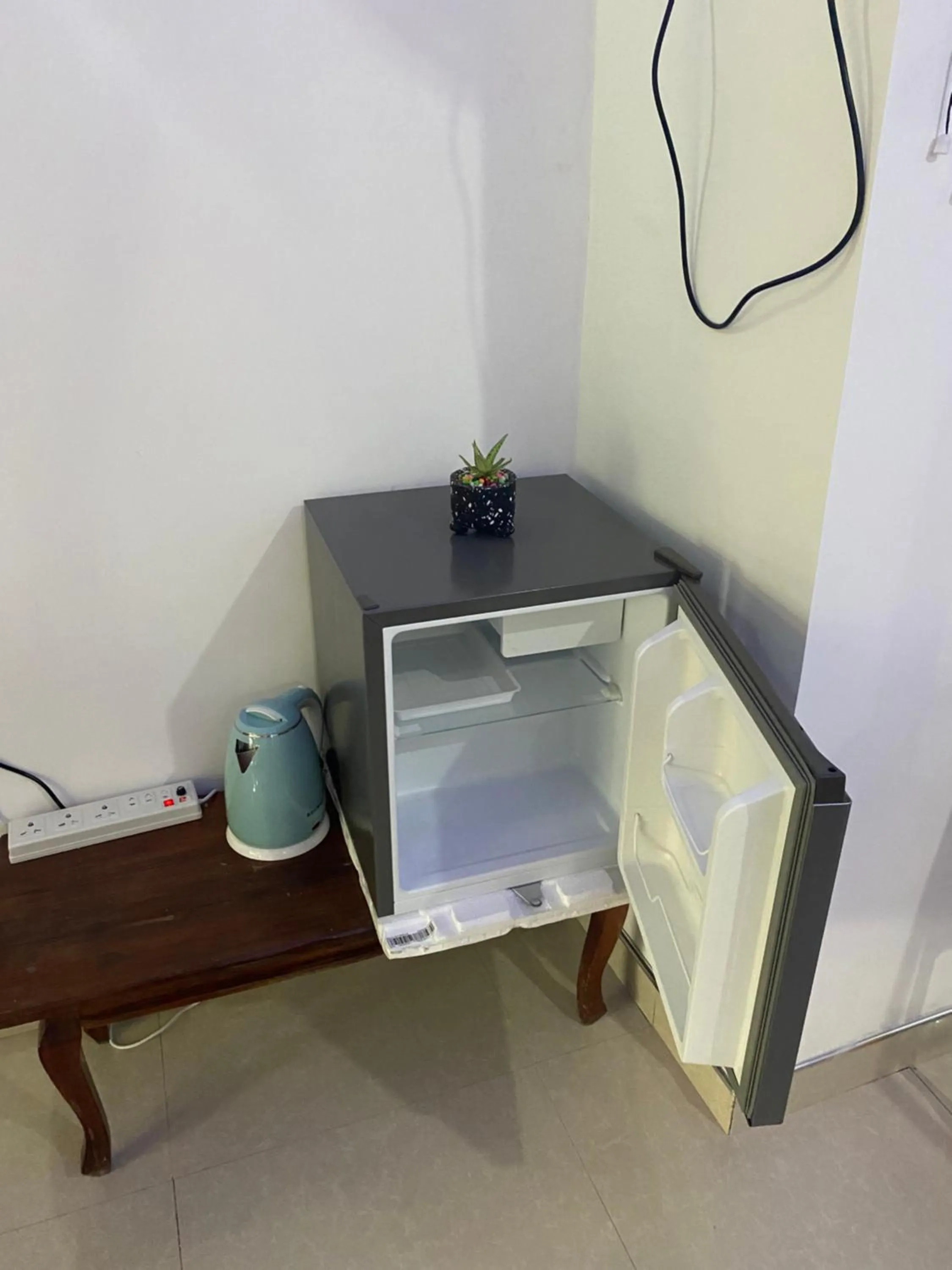 minibar in Cozy Homestay Waterfall Road Ella