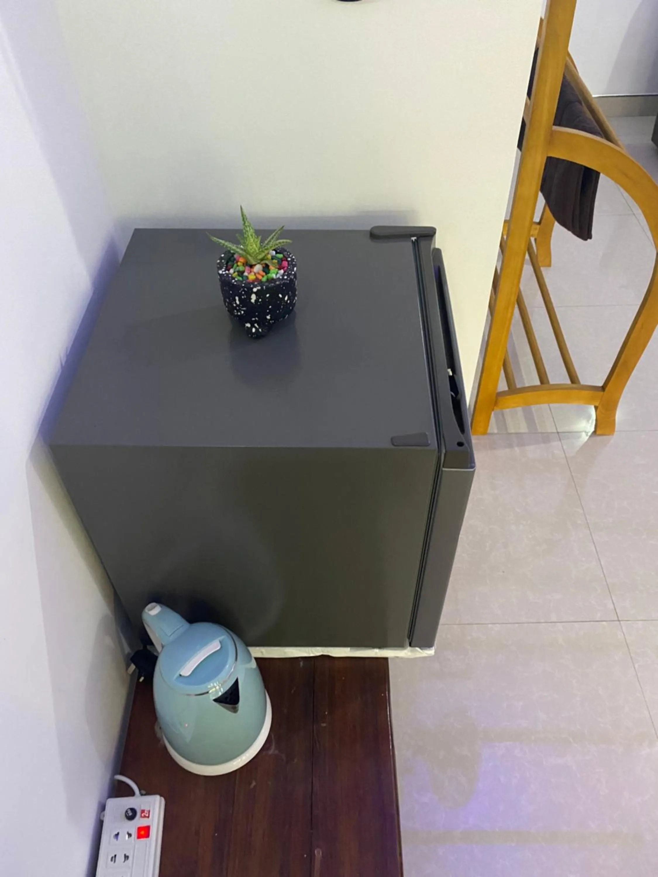 minibar in Cozy Homestay Waterfall Road Ella