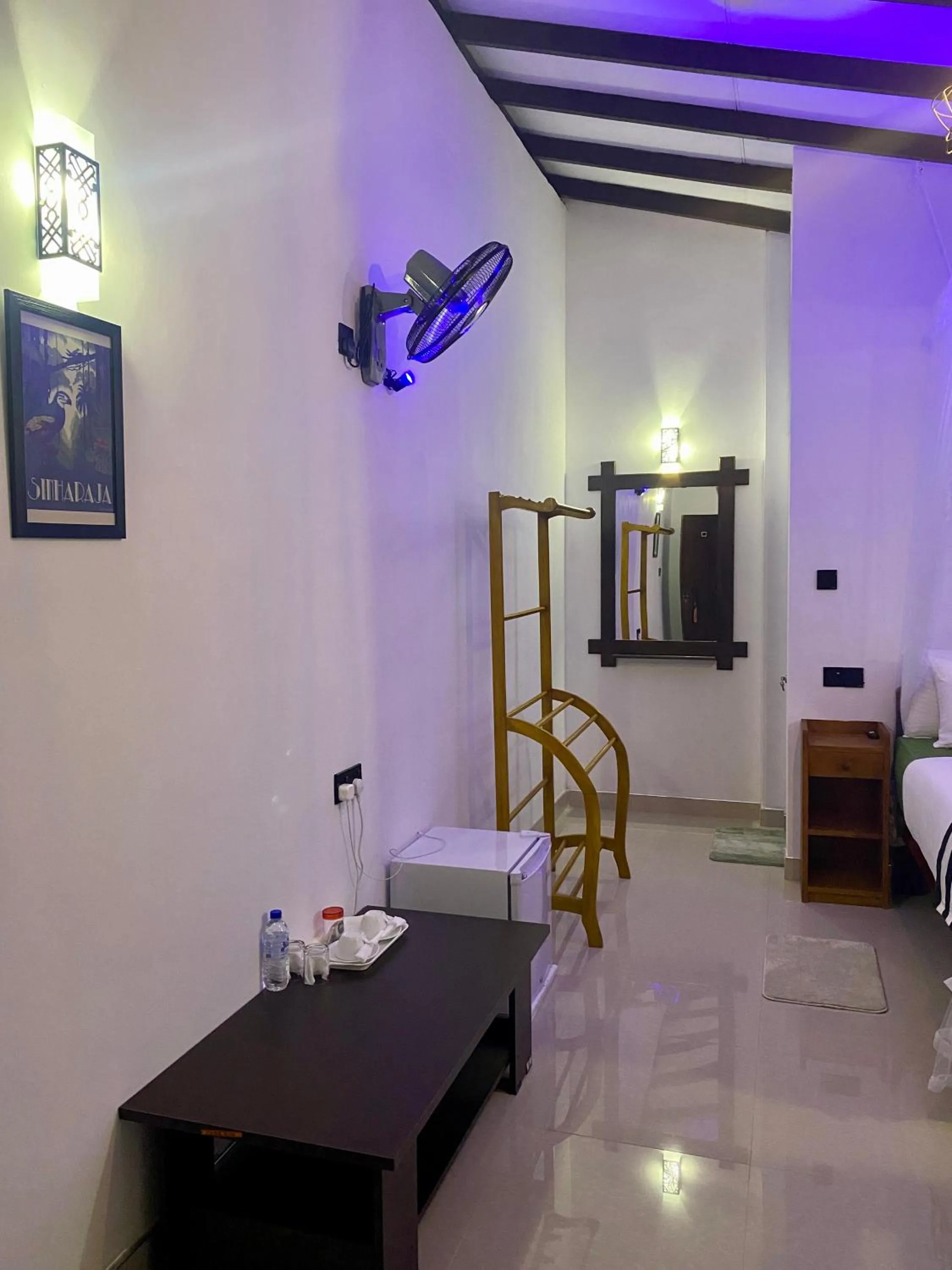 Kitchen or kitchenette in Cozy Homestay Waterfall Road Ella