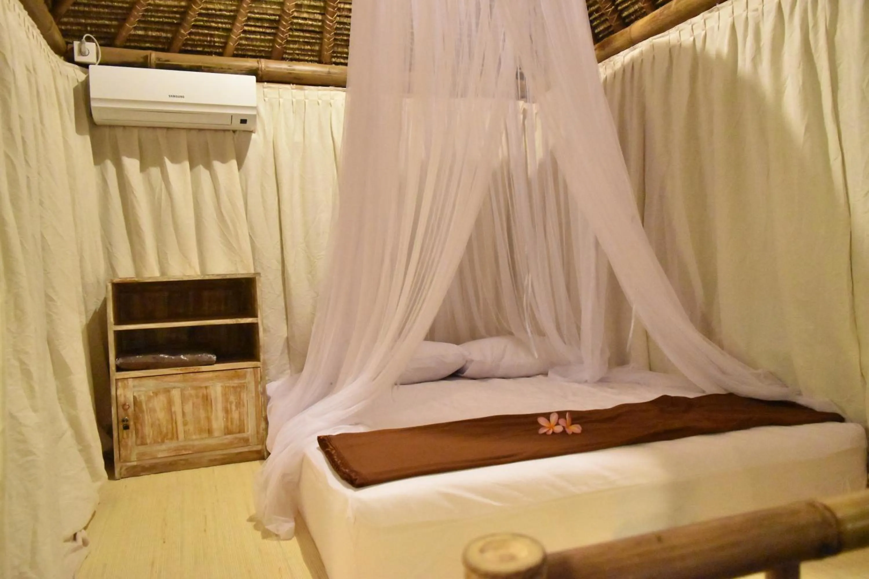 Bedroom, Bed in Salty Shakas Bamboo Stay Canggu