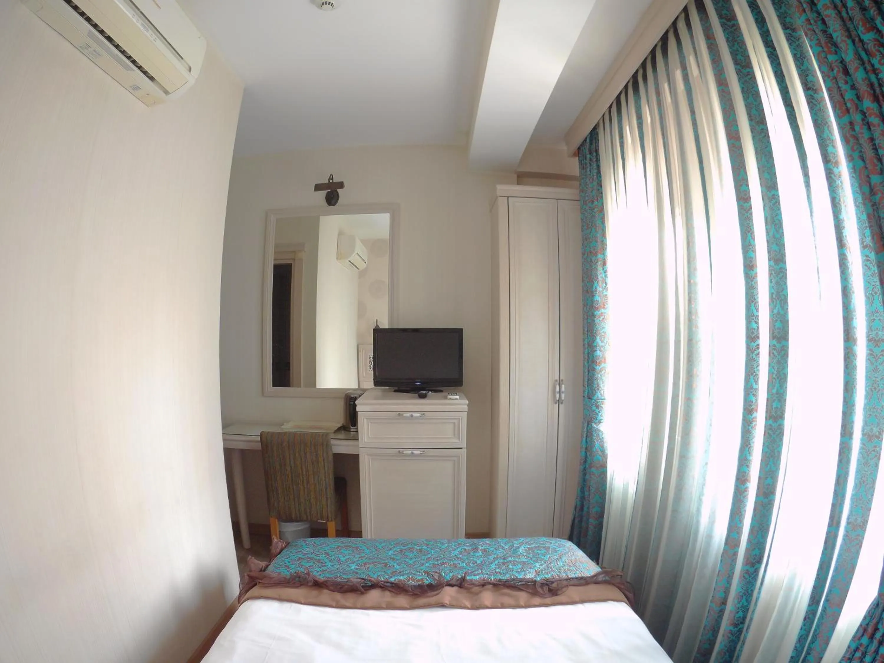 Photo of the whole room, Bed in Hotel Novano