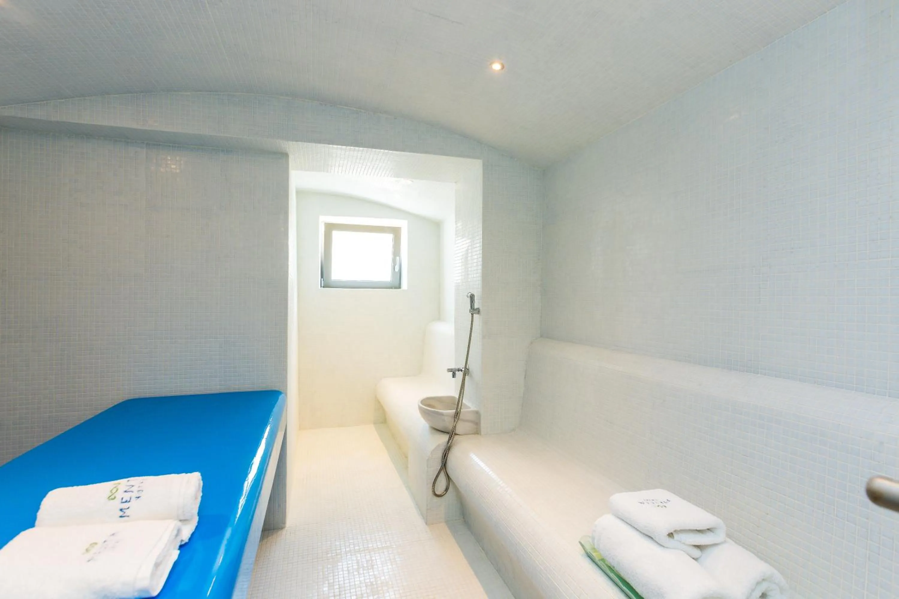 Steam room, Bed in Menta City Boutique Hotel