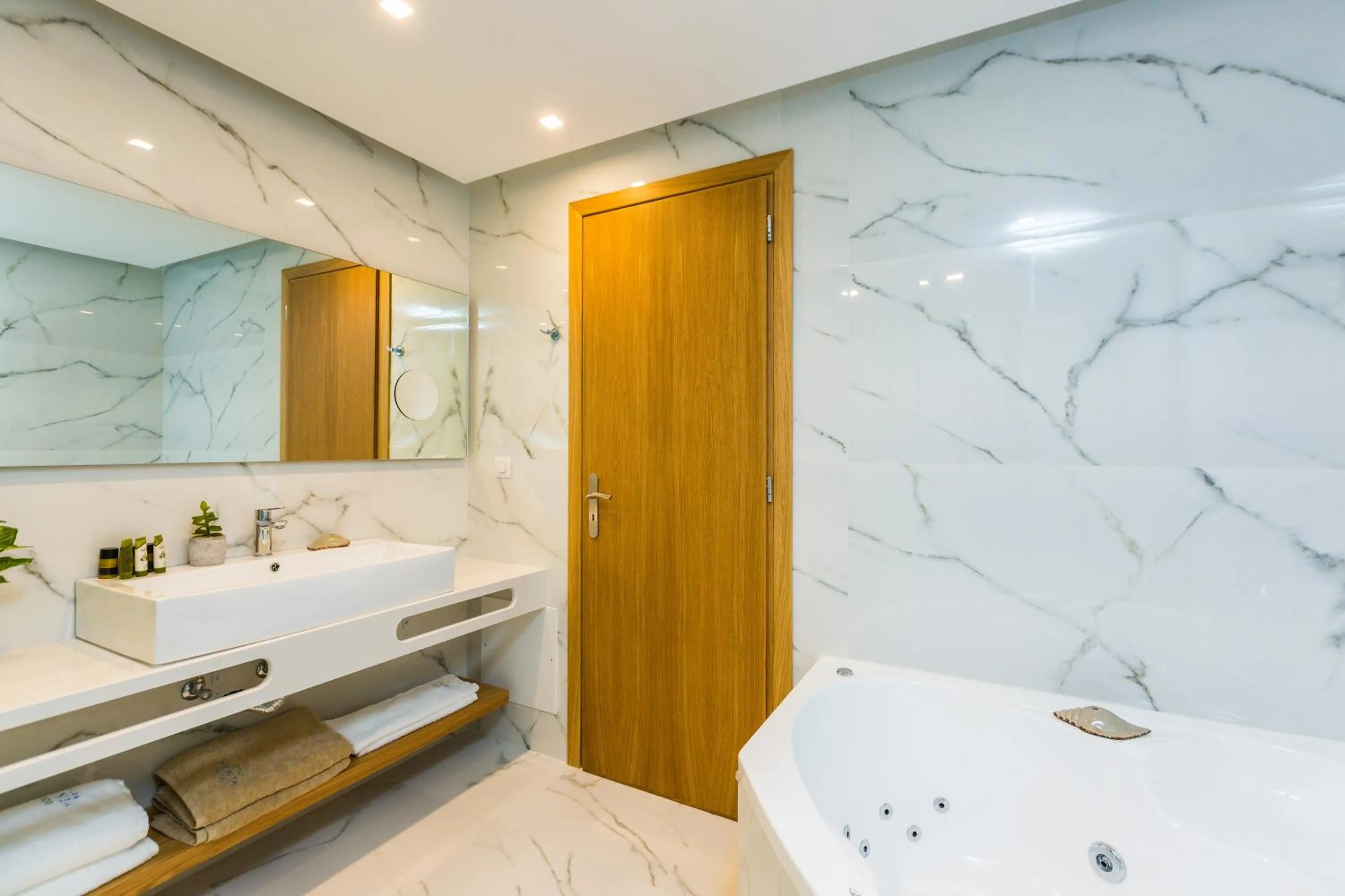 Bathroom in Menta City Boutique Hotel