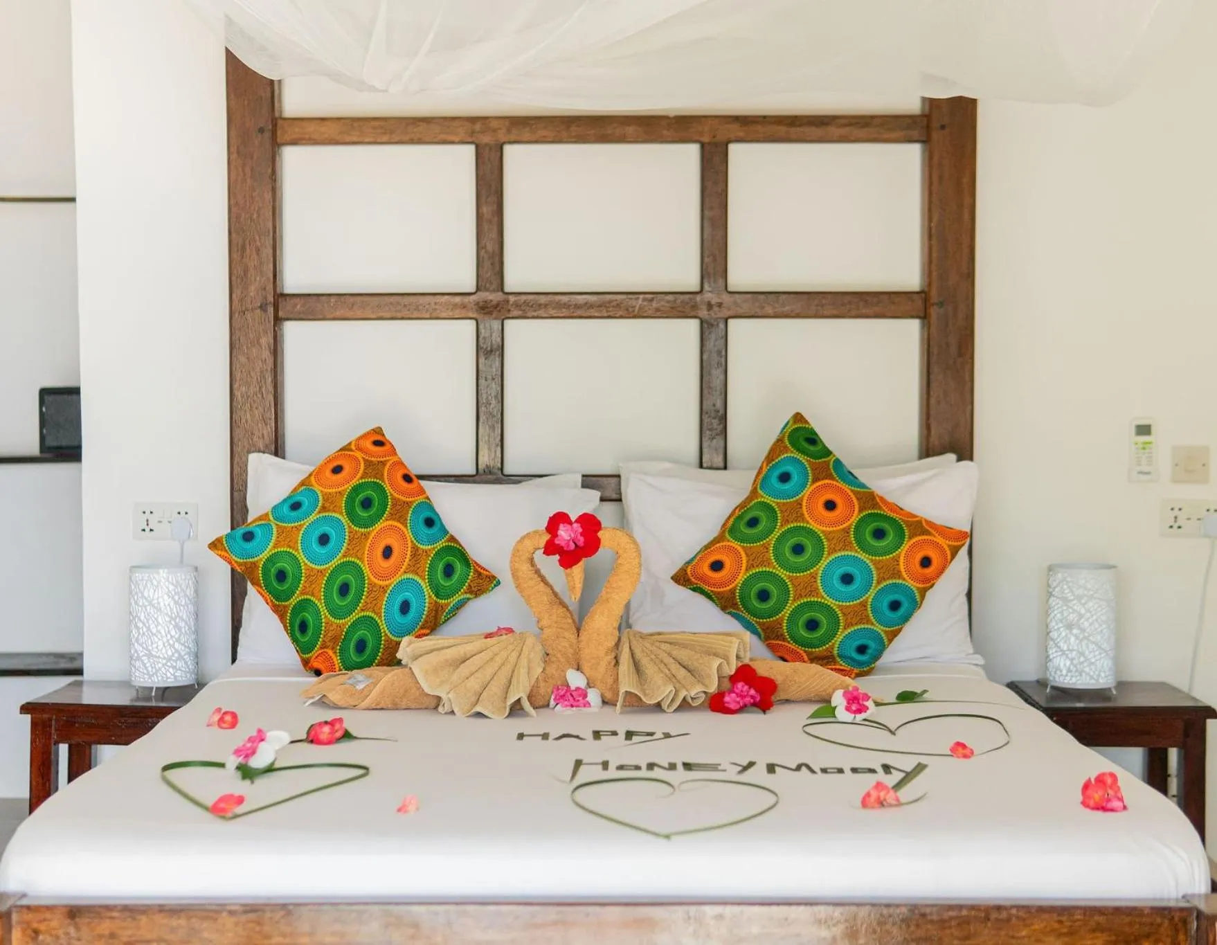 Bed in Jaribu Beach Hotel