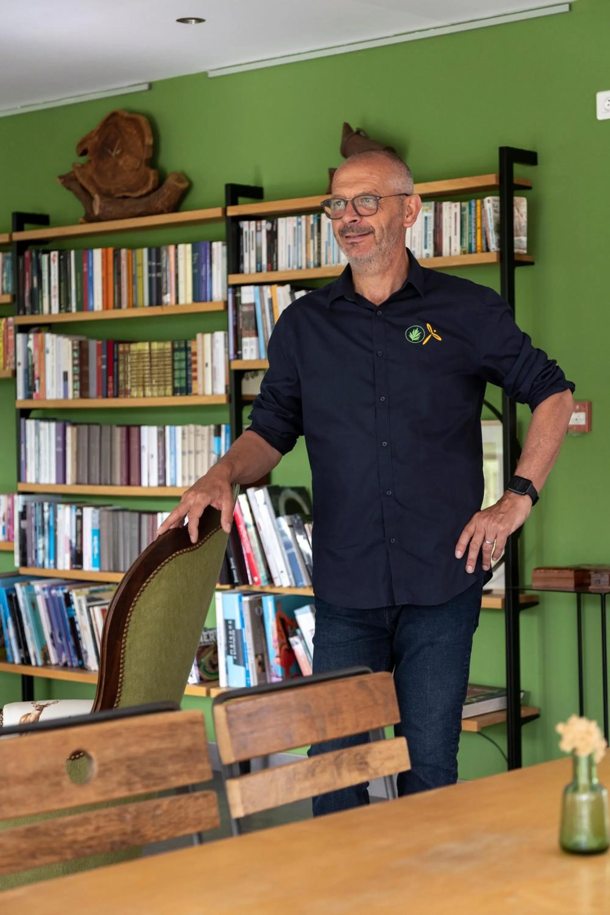 Communal lounge/ TV room in Artemisia Boutique Hotel