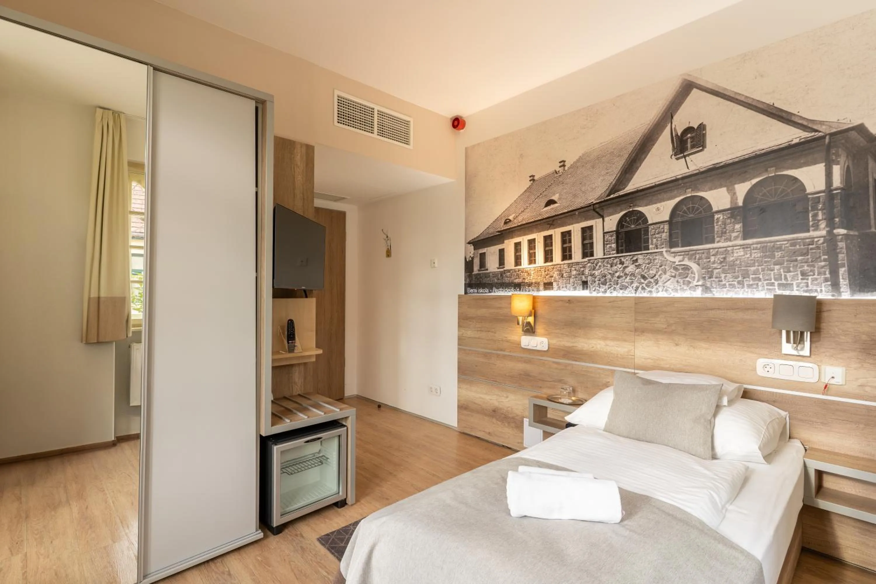 Bed in Klebelsberg Kastély Budapest