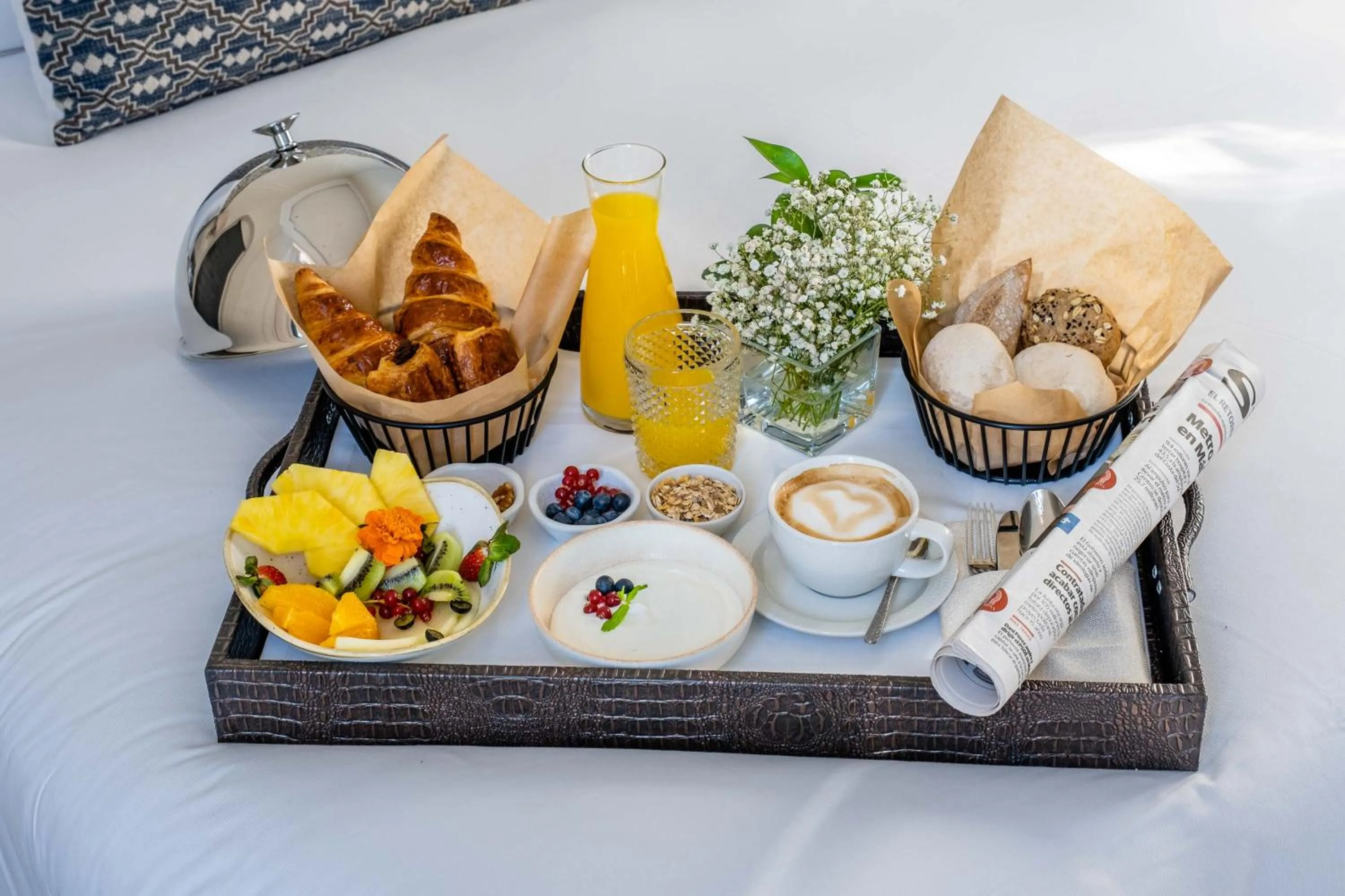 Breakfast in Soho Boutique Castillo de Santa Catalina - Adults Recommended